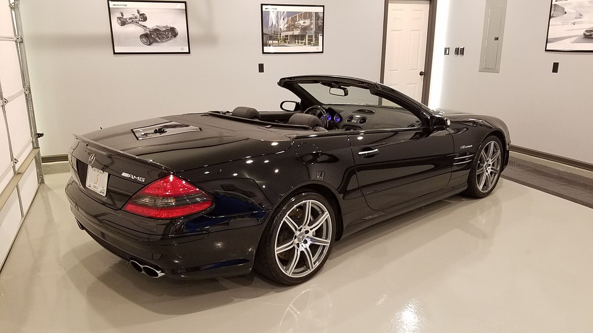 2008 Mercedes-Benz SL65 AMG - 2008 SL65 AMG - Great deal for a great car - Used - VIN WDBSK79F68F139401 - 98,000 Miles - 12 cyl - 2WD - Automatic - Convertible - Black - Ann Arbor, MI 48103, United States
