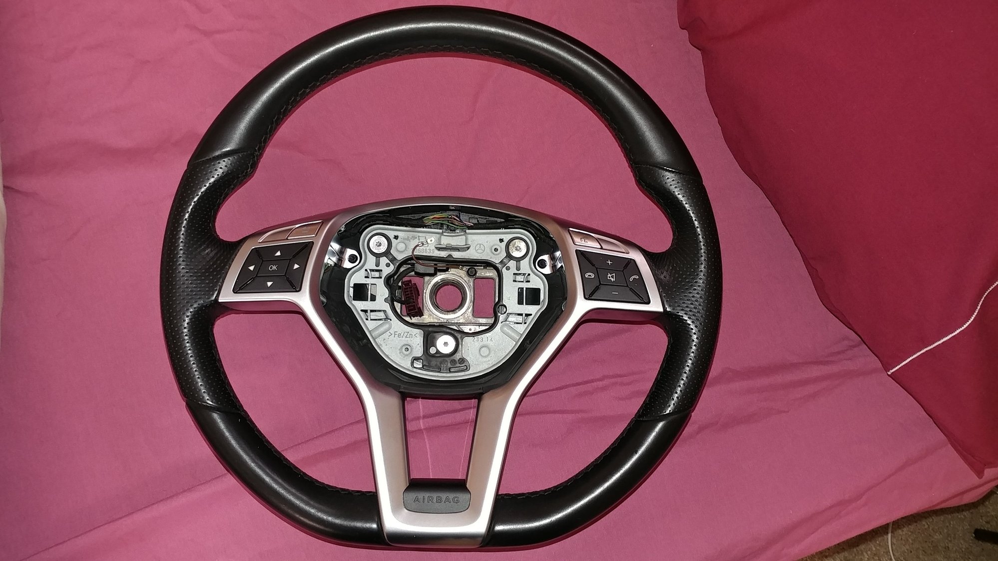 Interior/Upholstery - Steering wheel flat bottom - Used - 2013 Mercedes-Benz C63 AMG - Sarasota, FL 34243, United States