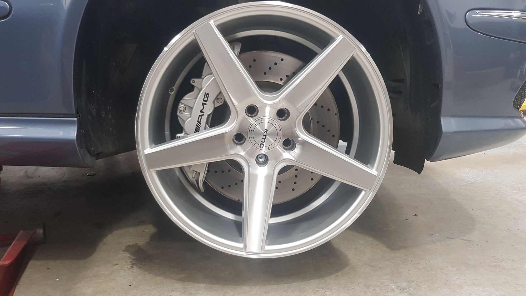 Black Locking Wheel Bolts 14x1.5 Nuts for Mercedes E-Class E55 AMG W211 02-09 