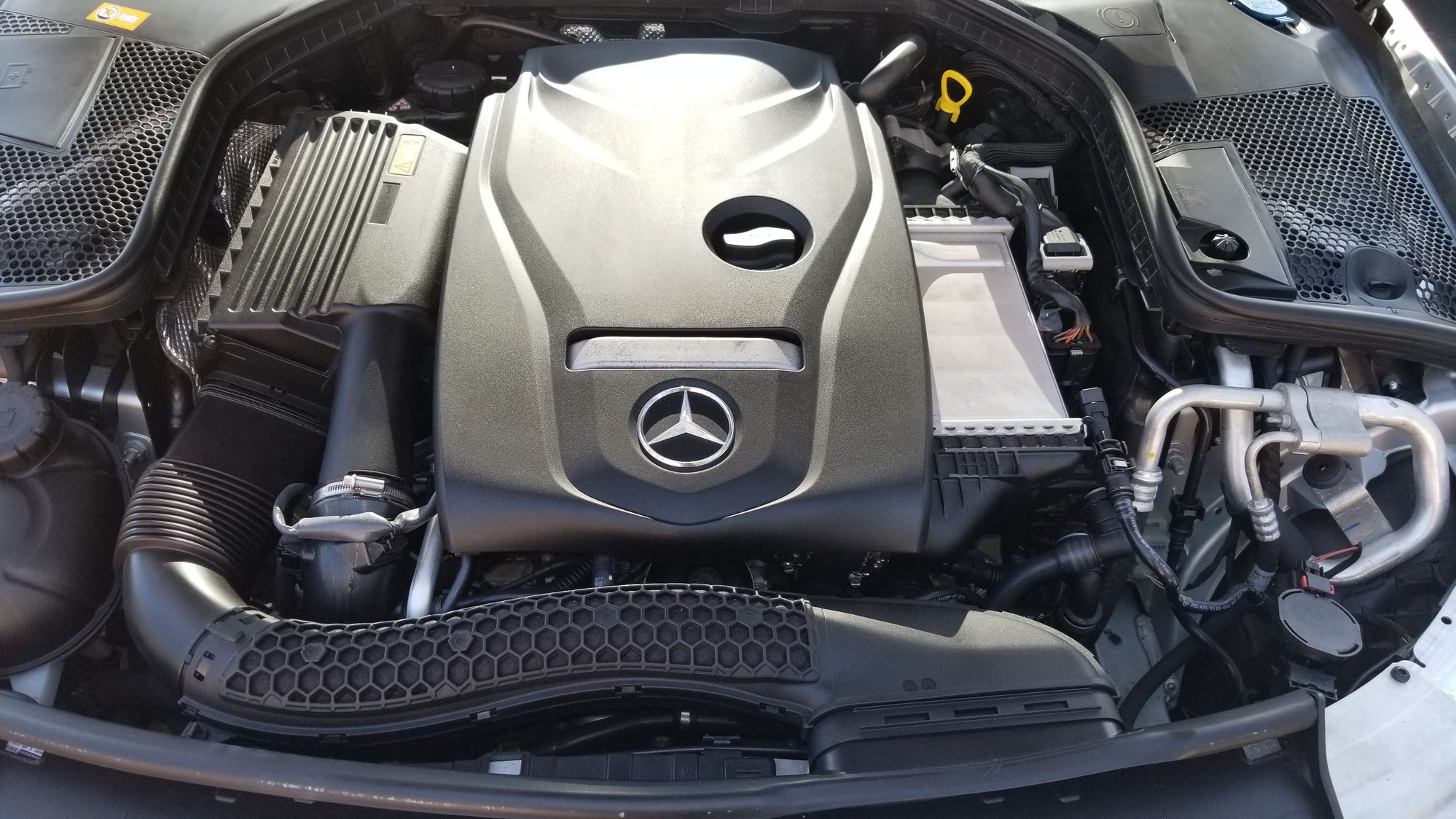 2017 Mercedes-Benz C300 - 2017 C300 4MATIC C-Class Coupe - Used - VIN WDDWJ4KB1HF336025 - 26,046 Miles - 4 cyl - AWD - Automatic - Coupe - Silver - Fairfax, VA 22031, United States