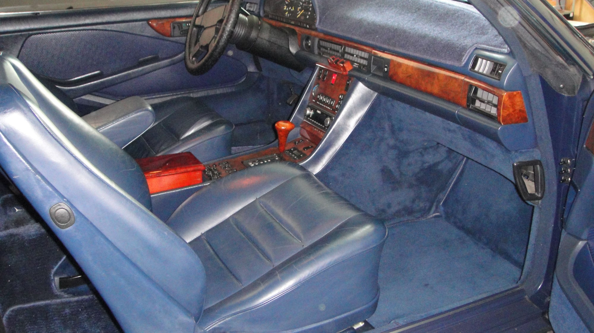 1987 Mercedes-Benz 560SEC - 87   560  AMG - Used - VIN wdb1260451a275194 - 40 Miles - 8 cyl - 2WD - Automatic - Coupe - Blue - Indiana, IN 47906, United States