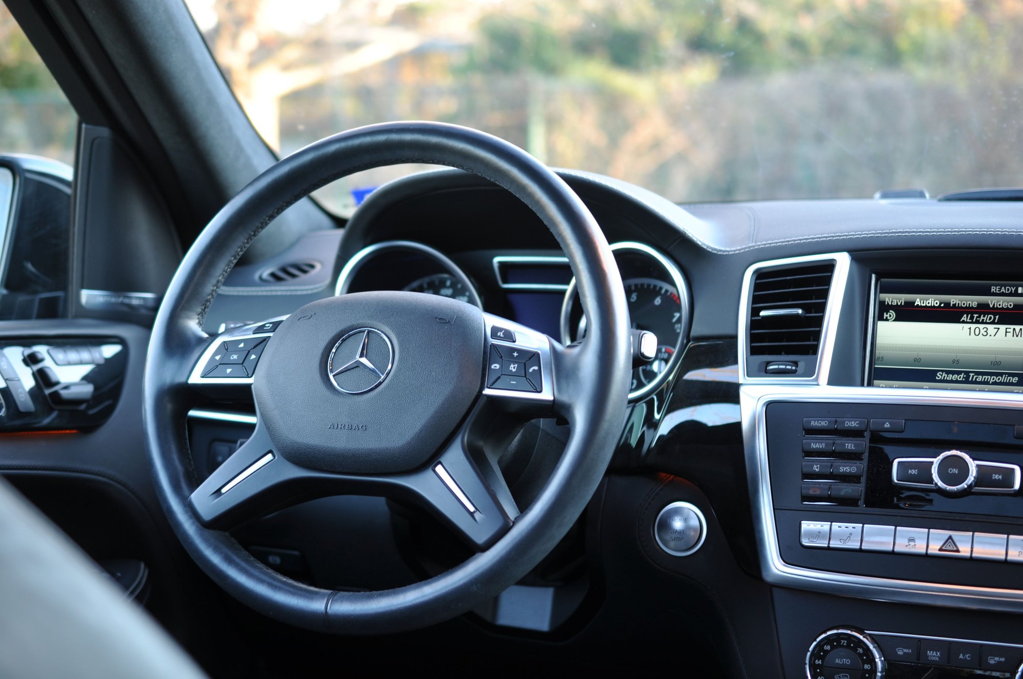 2015 Mercedes-Benz GL550 - For Sale: 2015 GL550 4Matic designo, fully optioned! - Used - VIN 4JGDF7DE0FA498861 - 75,000 Miles - 8 cyl - AWD - Automatic - SUV - Black - Southlake, TX 76092, United States