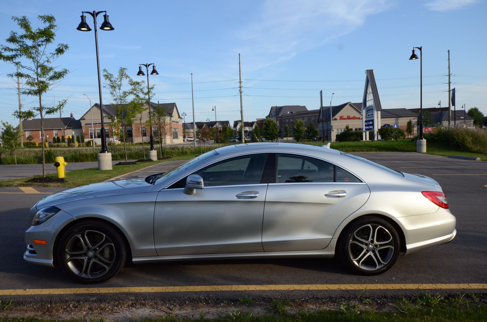 Wheels and Tires/Axles - OEM Mercedes 18 Wheels with Pirelli P Zero Tires - Used - 2011 to 2017 Mercedes-Benz CLS550 - 2014 to 2017 Mercedes-Benz CLS400 - Markham, ON L6C0K1, Canada