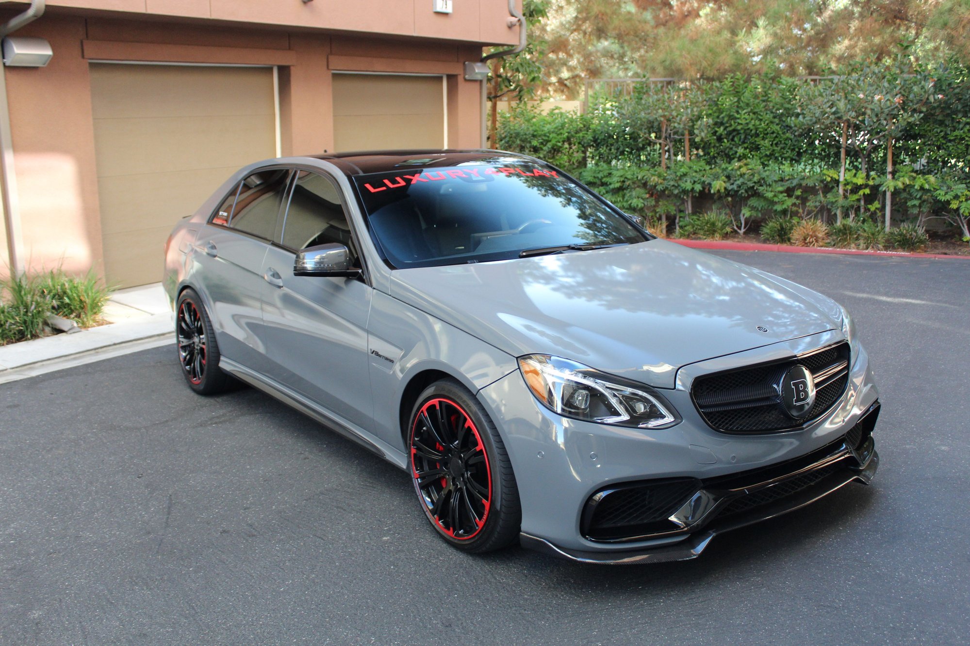 2014 Mercedes-Benz E63 AMG S - 2014 Mercedes Benz E63S - Used - VIN WDDHF7GB5EA910722 - 67,600 Miles - 8 cyl - 4WD - Automatic - Sedan - Silver - Irvine, CA 92612, United States