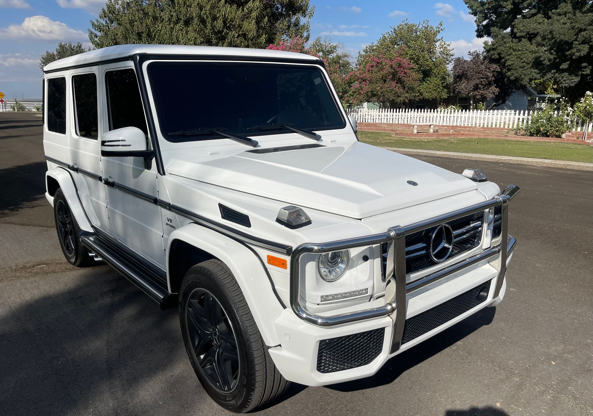 2018 Mercedes-Benz G63 AMG - Mercedes G63 Amg - Used - VIN WDCYC7DH1JX289637 - 44,000 Miles - 8 cyl - White - Fresno, CA 93706, United States