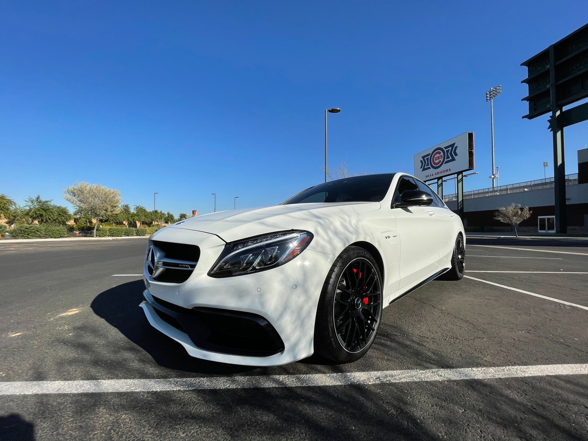 2018 Mercedes-Benz C63 AMG S - 2018 Mercedes Benz C63S AMG - Used - VIN 55SWF8HB9JU247919 - 32,256 Miles - 8 cyl - 2WD - Automatic - Sedan - White - Tempe, AZ 85281, United States