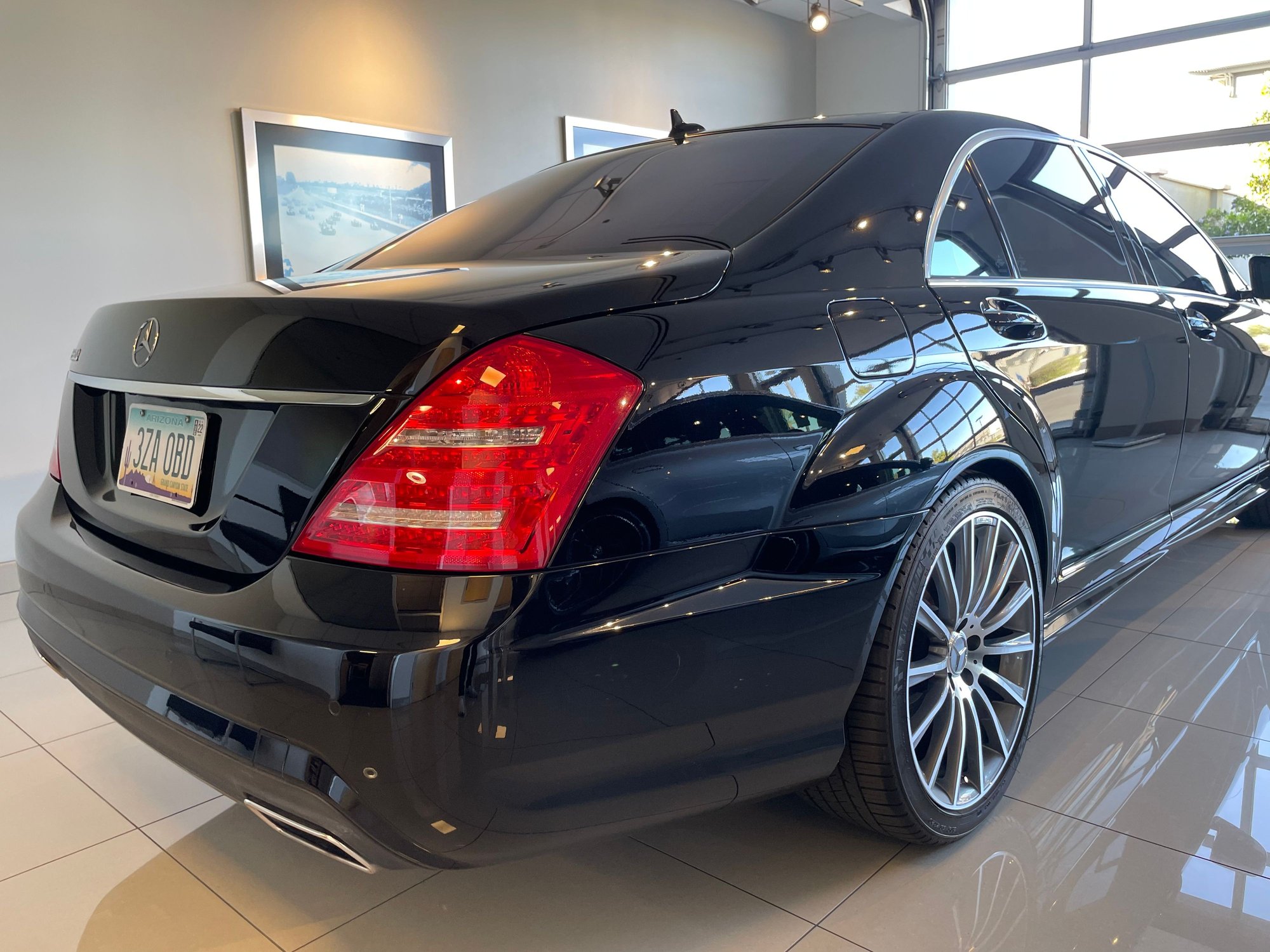 2012 Mercedes-Benz S550 - 2012 S550 - Used - VIN WDDNG7DB7CA450142 - 81,200 Miles - 8 cyl - 2WD - Automatic - Sedan - Black - Scottsdale, AZ 85256, United States