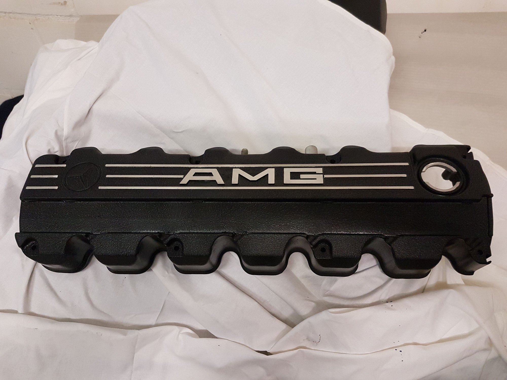 Engine - Complete - M102 M103 M110 M117 AMG Valve Covers - Used - 1972 to 1990 Mercedes-Benz All Models - Mnchengladbach, Germany