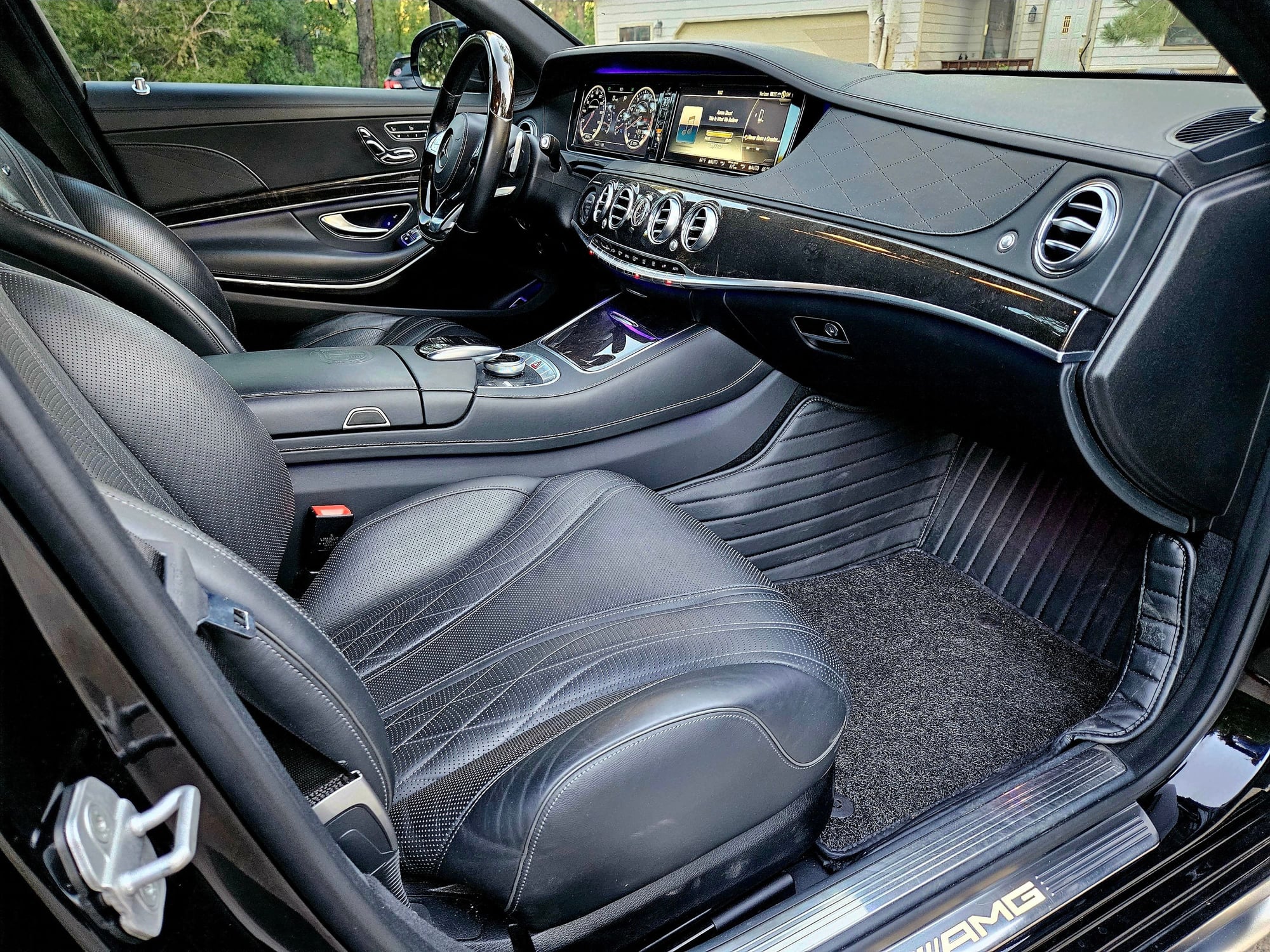 2016 Mercedes-Benz S63 AMG - Black on Black Beauty - Used - VIN WDDUG7JB3GA218045 - 44,000 Miles - 8 cyl - AWD - Automatic - Sedan - Black - Durango, CO 81301, United States