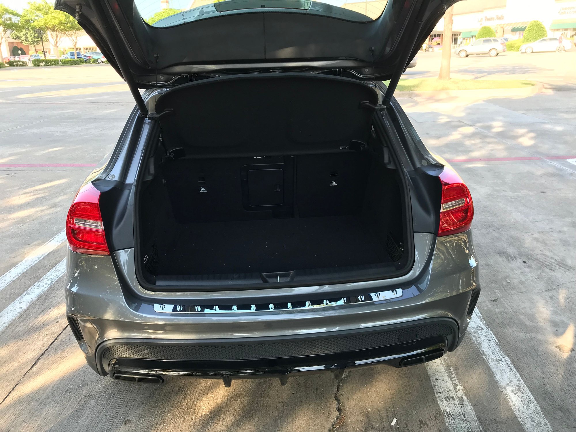 2017 Mercedes-Benz GLA45 AMG - 2017 GLA45 AMG Mountain Gray Hatchback 375hp  19,000 miles - Used - VIN WDDTG5CBXHJ346524 - 4 cyl - AWD - Automatic - Hatchback - Gray - Dallas, TX 75252, United States