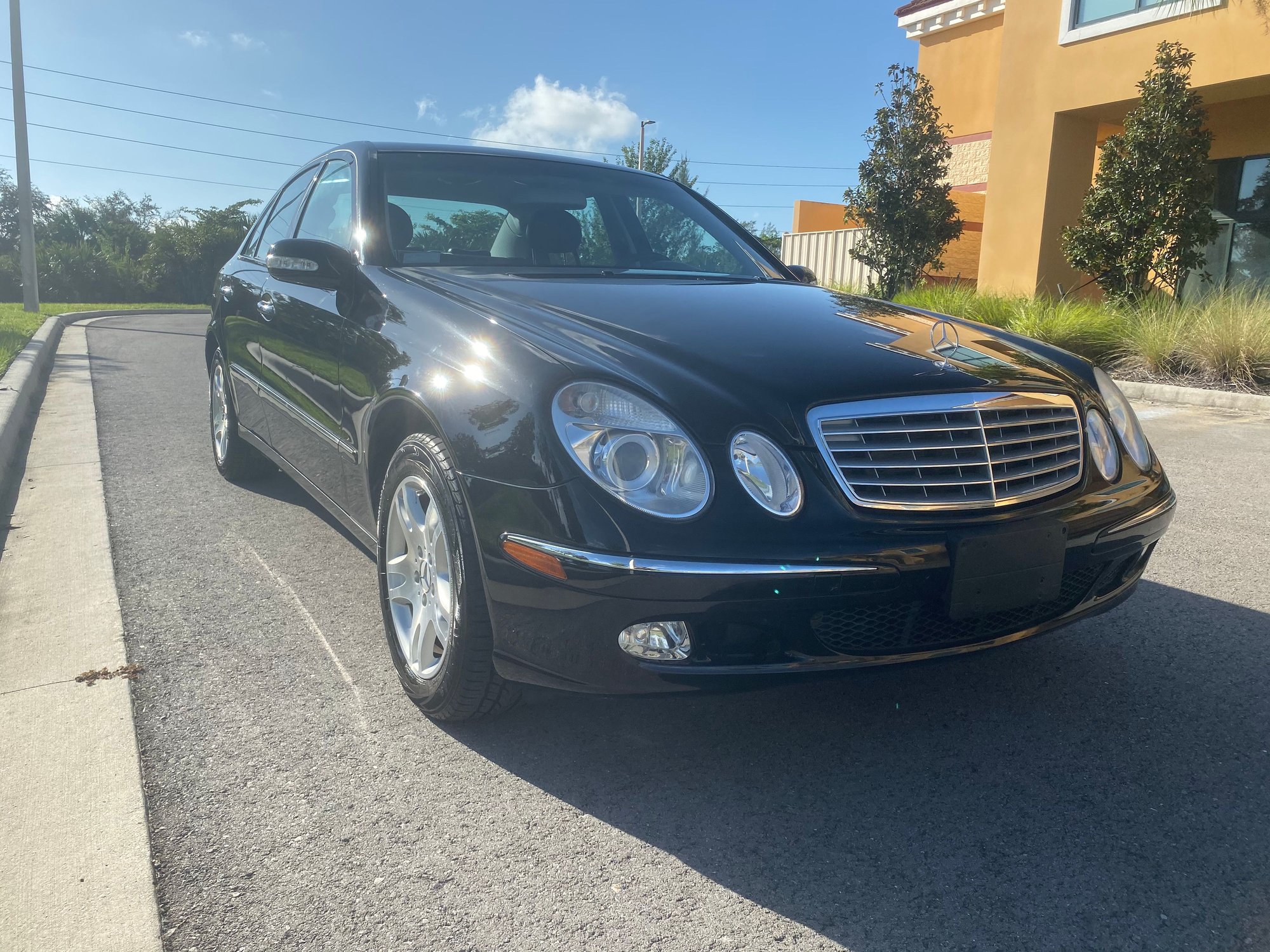 2004 Mercedes-Benz E320 - 2004 e320 4matic low miles - Used - VIN Wdbuf82j64x122037 - 37,000 Miles - 6 cyl - 4WD - Naples, FL 34109, United States