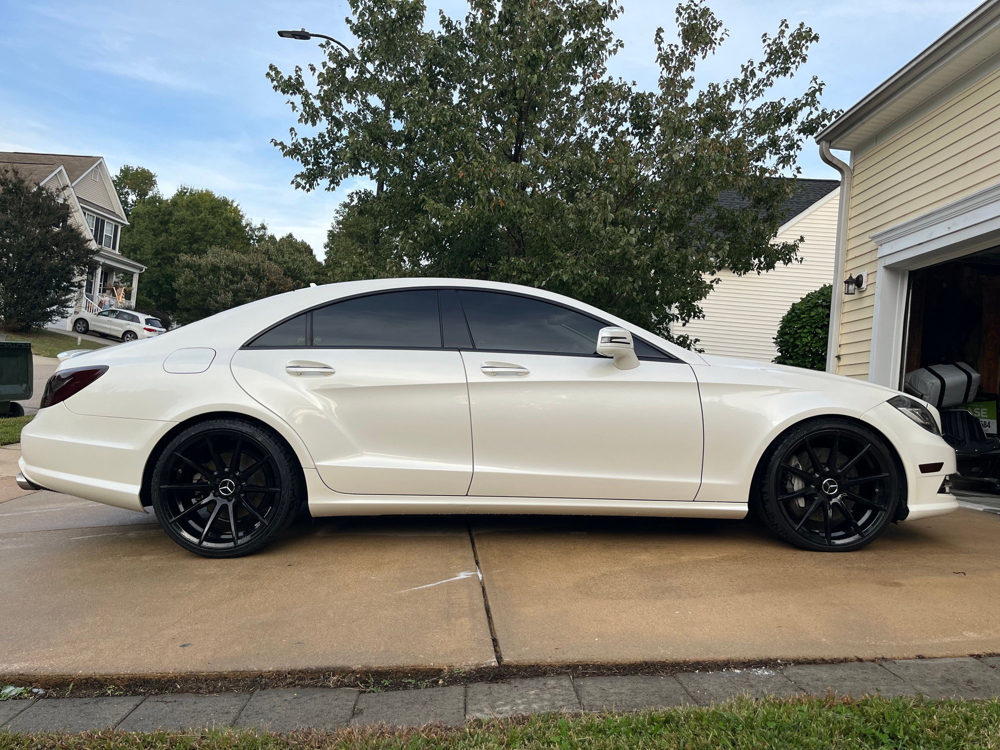 2012 Mercedes-Benz CLS550 - 2012 Diamond white CLS550 4matic stage one tuned - Used - VIN WDDLJ9BB0CA050060 - 73,000 Miles - 8 cyl - AWD - Automatic - Sedan - White - Raleigh, NC 27614, United States