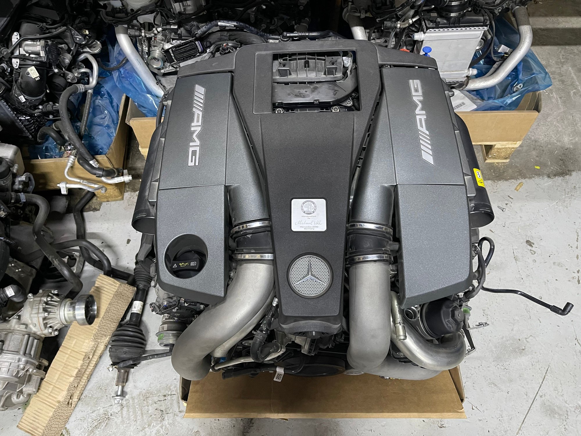 Engine - Complete - AMG 5.5l V8 BiTurbo M157 Engine - Used - 0  All Models - Dubai, United Arab Emirates