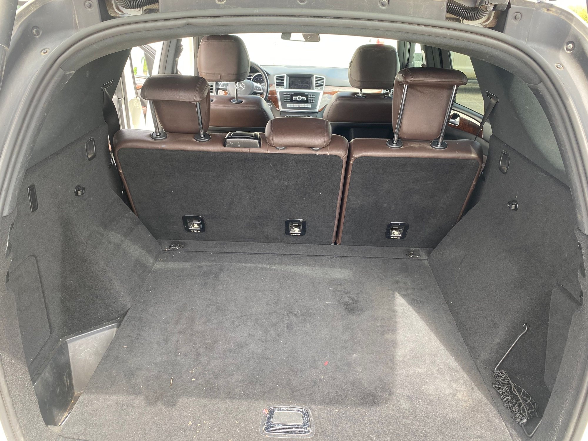 2013 Mercedes-Benz ML350 - 2013 ML 350 needs work - Used - VIN 4JGDA5HB6DA188309 - 190,000 Miles - 6 cyl - AWD - Automatic - SUV - White - Fort Worth, TX 76110, United States