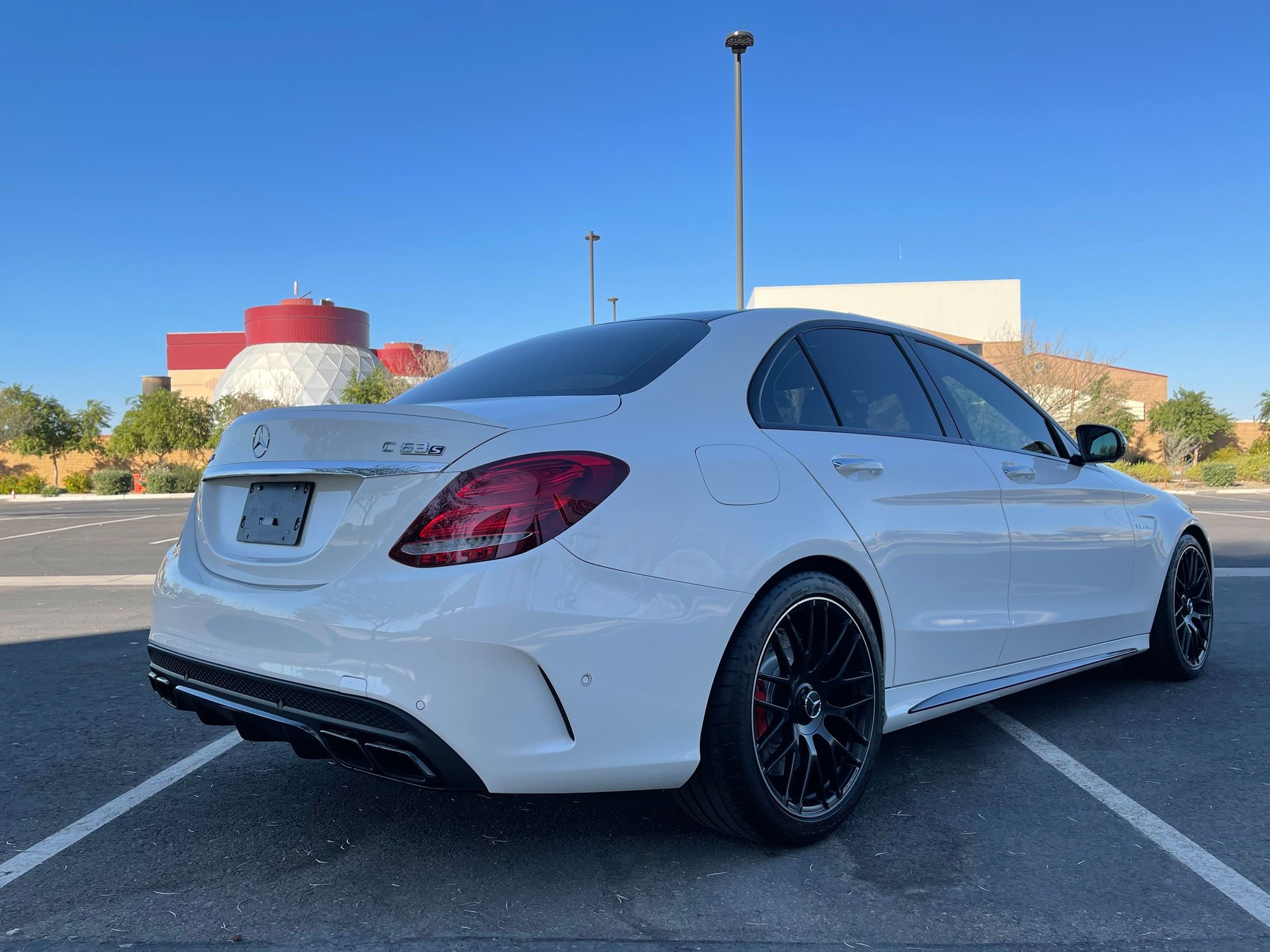 2018 Mercedes-Benz C63 AMG S - 2018 Mercedes Benz C63S AMG - Used - VIN 55SWF8HB9JU247919 - 32,256 Miles - 8 cyl - 2WD - Automatic - Sedan - White - Tempe, AZ 85281, United States