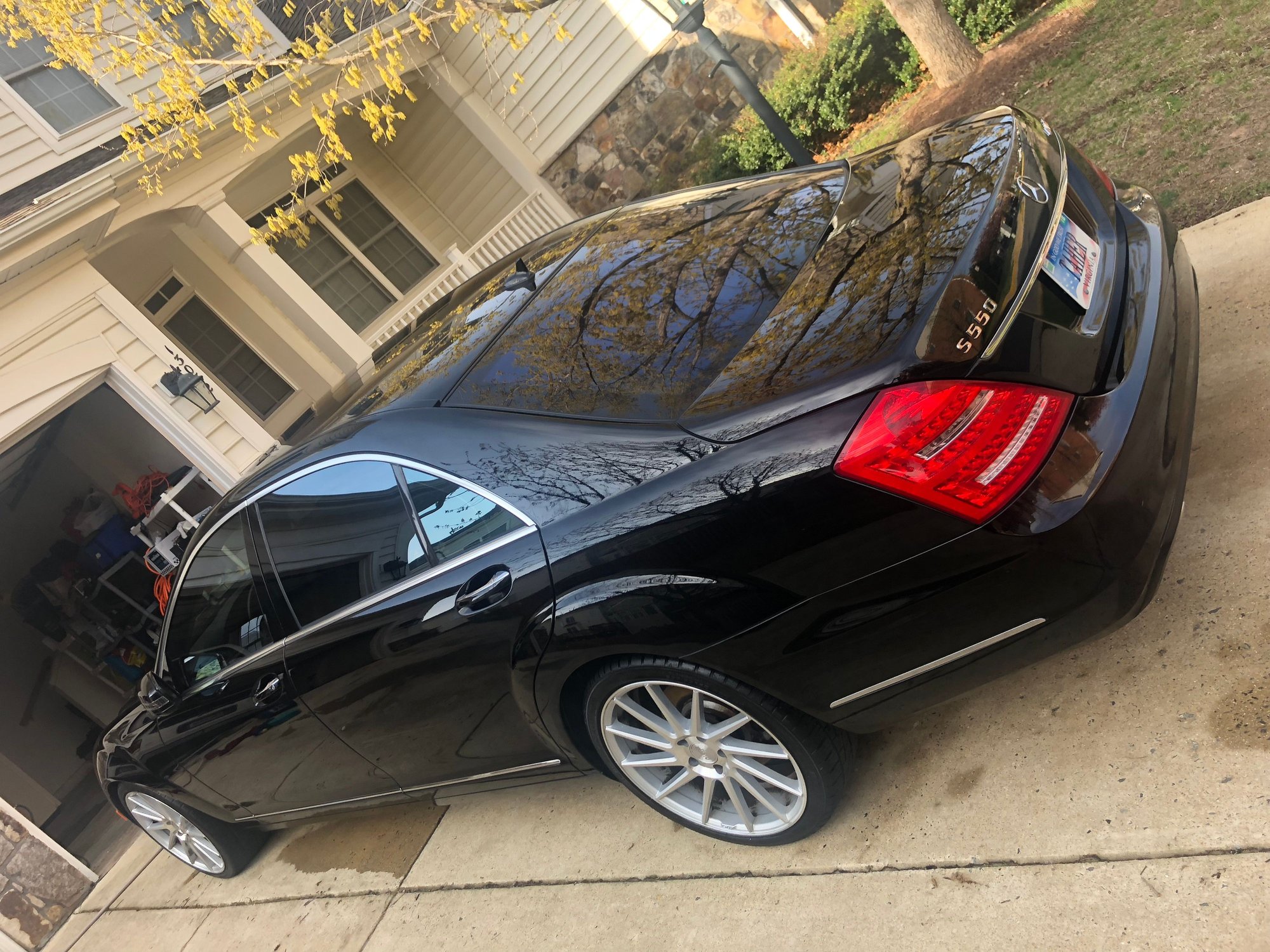 2010 Mercedes-Benz S550 - 2010 S550 4Matic - Used - VIN WDDNG8GB2AA347290 - 109,000 Miles - 8 cyl - AWD - Automatic - Sedan - Black - Fairfax, VA 22033, United States