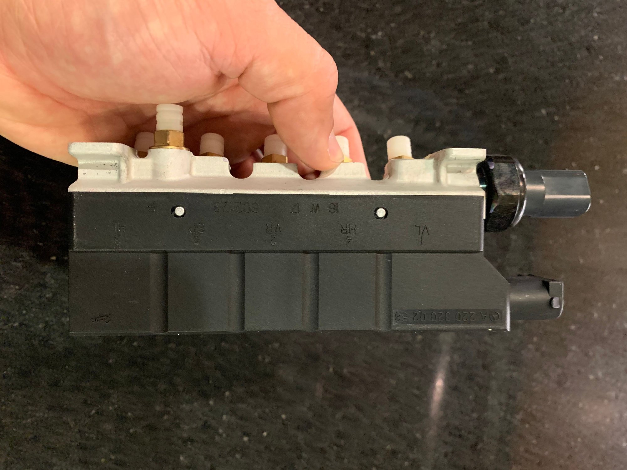 Steering/Suspension - *New* Mercedes OE/Genuine Hydraulic Suspension Valve - Airmatic A2203200258 - New - All Years Any Make All Models - Atlanta, GA 30326, United States