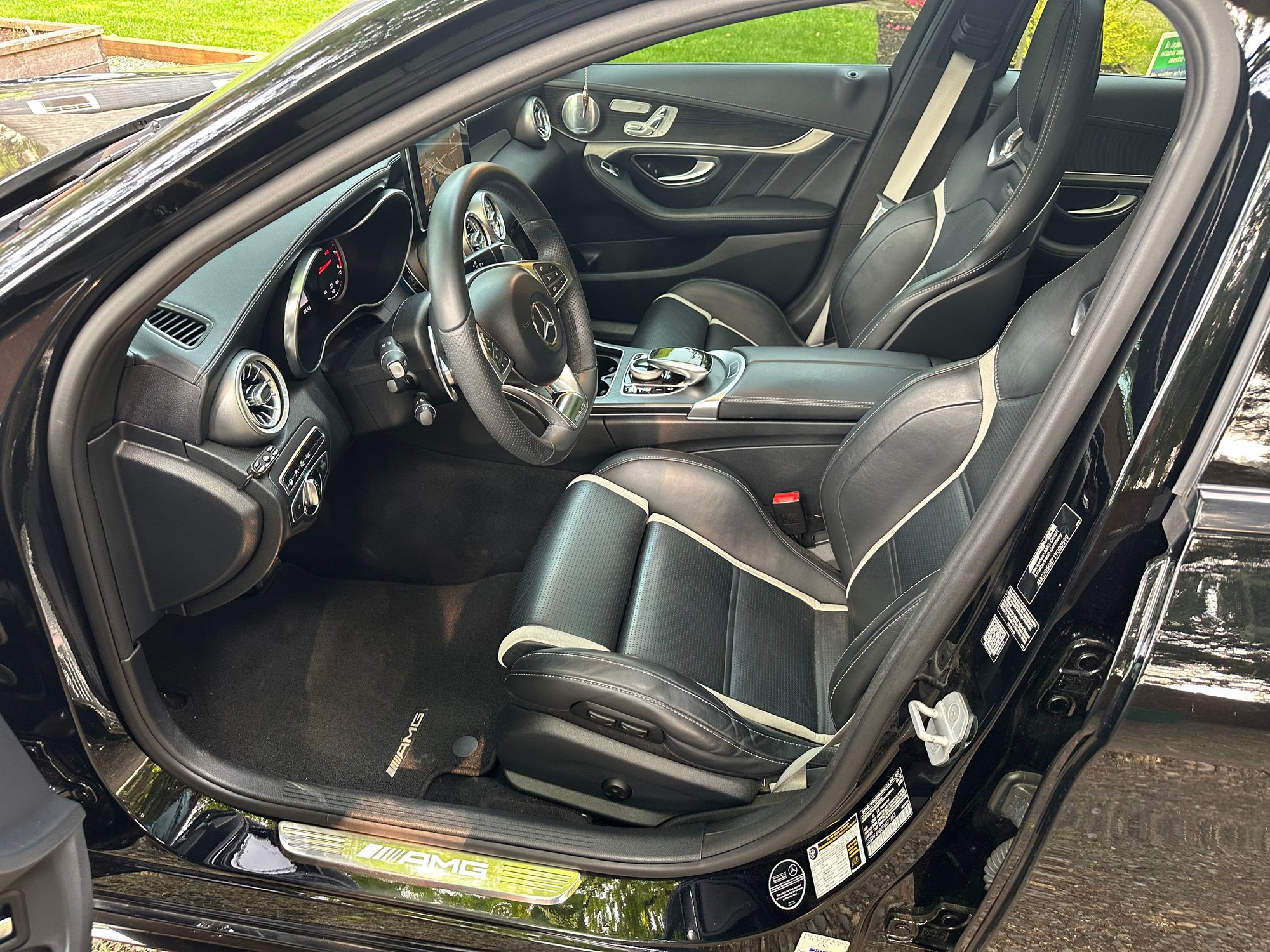 2015 Mercedes-Benz C63 AMG S - 2015 Mercedes AMG C63 S Sedan (W205) - Used - VIN 55SWF8HB2FU071643 - 47,000 Miles - 8 cyl - Automatic - Sedan - Black - Kirkland, WA 98034, United States