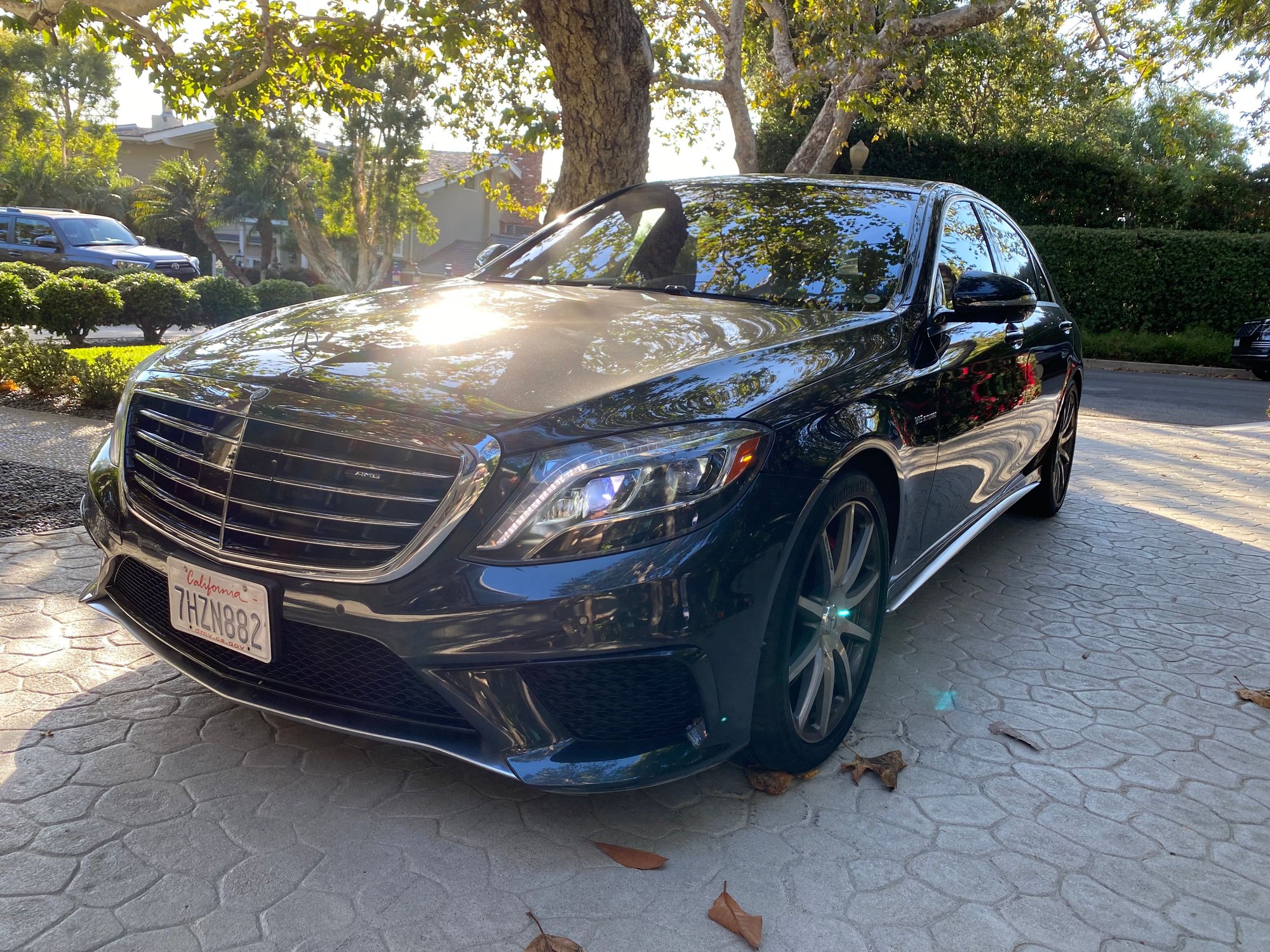 2015 Mercedes-Benz S63 AMG - 2015 S63 - 41K miles - 1 owner - $32K in options - Used - VIN WDDUG7JB9FA140837 - 41,200 Miles - 8 cyl - AWD - Automatic - Sedan - Black - Los Angeles, CA 90049, United States