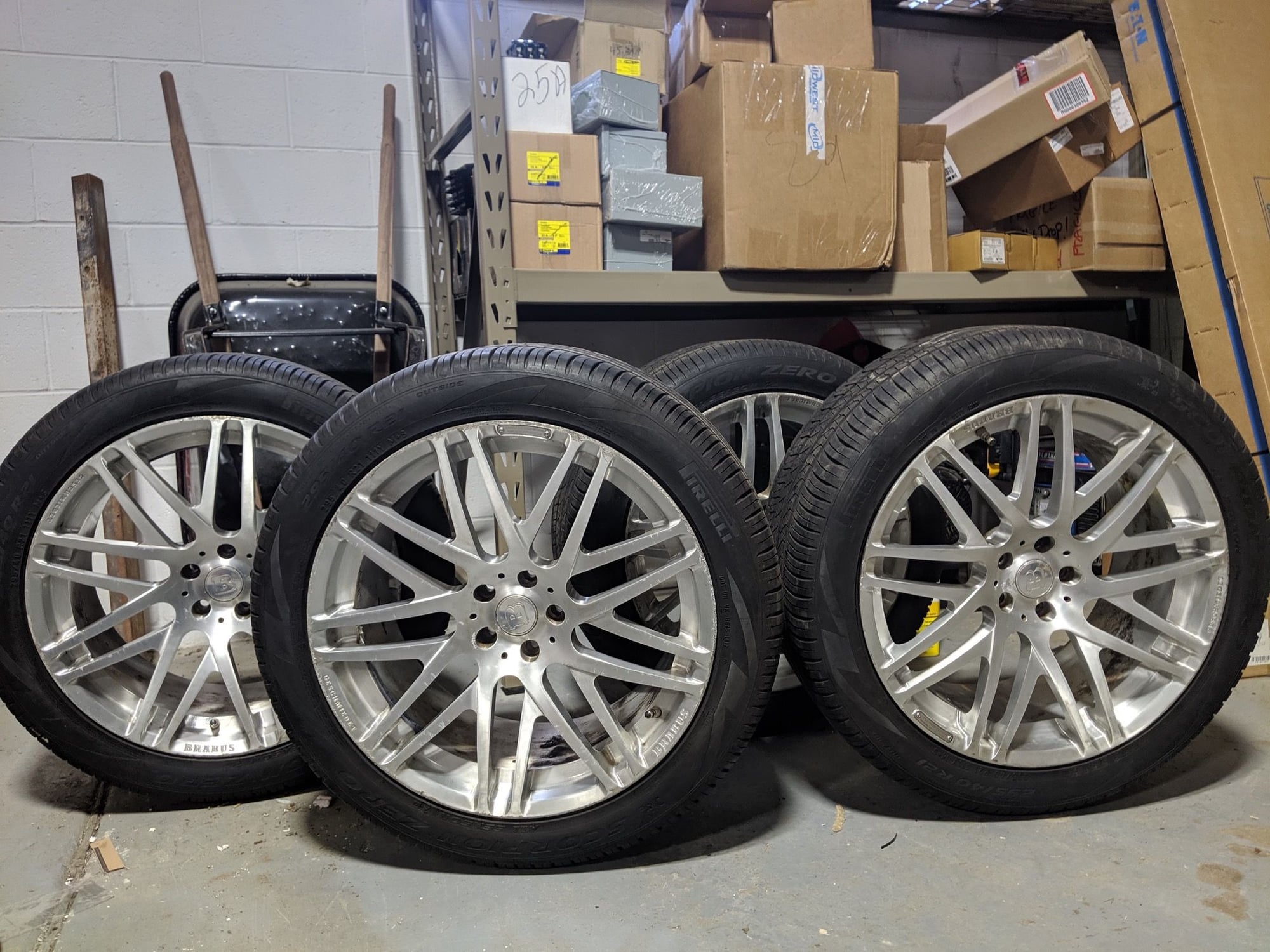 Wheels and Tires/Axles - Genuine Brabus Wheels - Used - 2014 to 2016 Mercedes-Benz GL63 AMG - 2017 to 2021 Mercedes-Benz GLS63 AMG - Milwaukee, WI 53202, United States