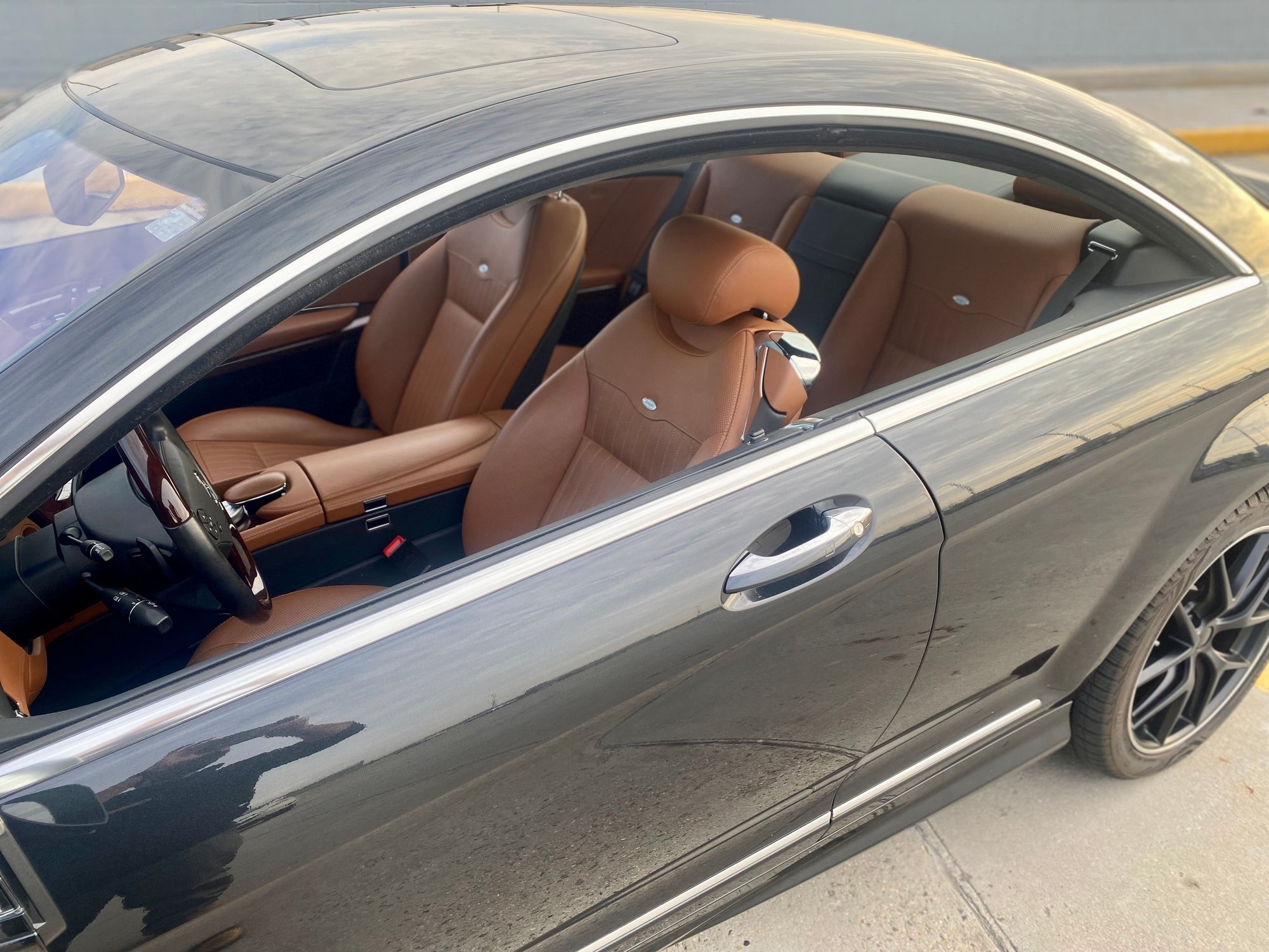 2014 Mercedes-Benz CL550 - 2014 Mercedes CL550 4MATIC Rare Designo Interior - Used - VIN wddej9eb3ea032014 - 49,431 Miles - 8 cyl - AWD - Automatic - Coupe - Gray - Brooklyn, NY 11236, United States