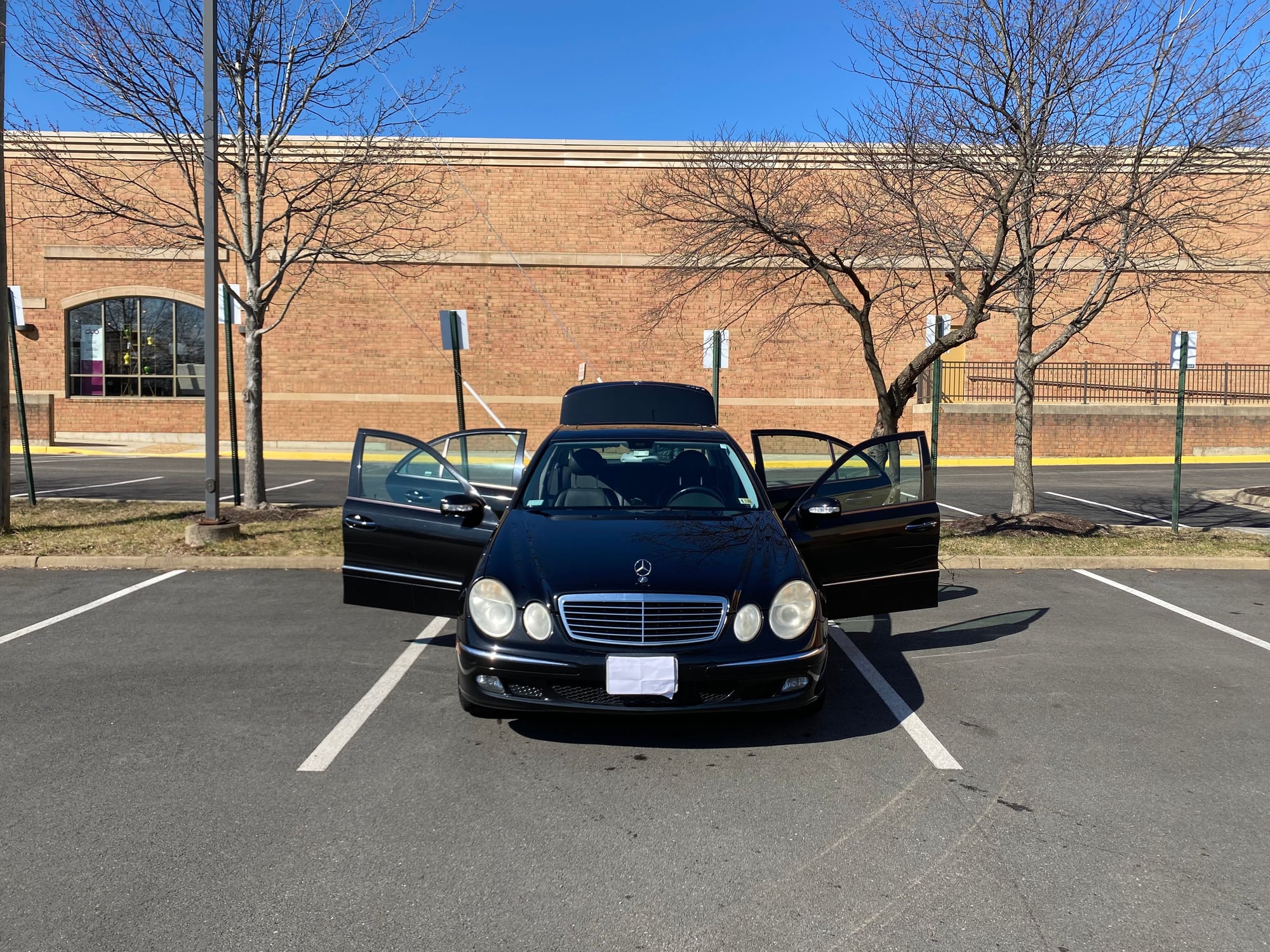 2005 Mercedes-Benz E500 - 2005 E500 black on black: A daily driver ready for you to take over. - Used - VIN WDBUF70J05A728046 - 146,500 Miles - 8 cyl - 2WD - Automatic - Sedan - Black - Annandale, VA 22003, United States