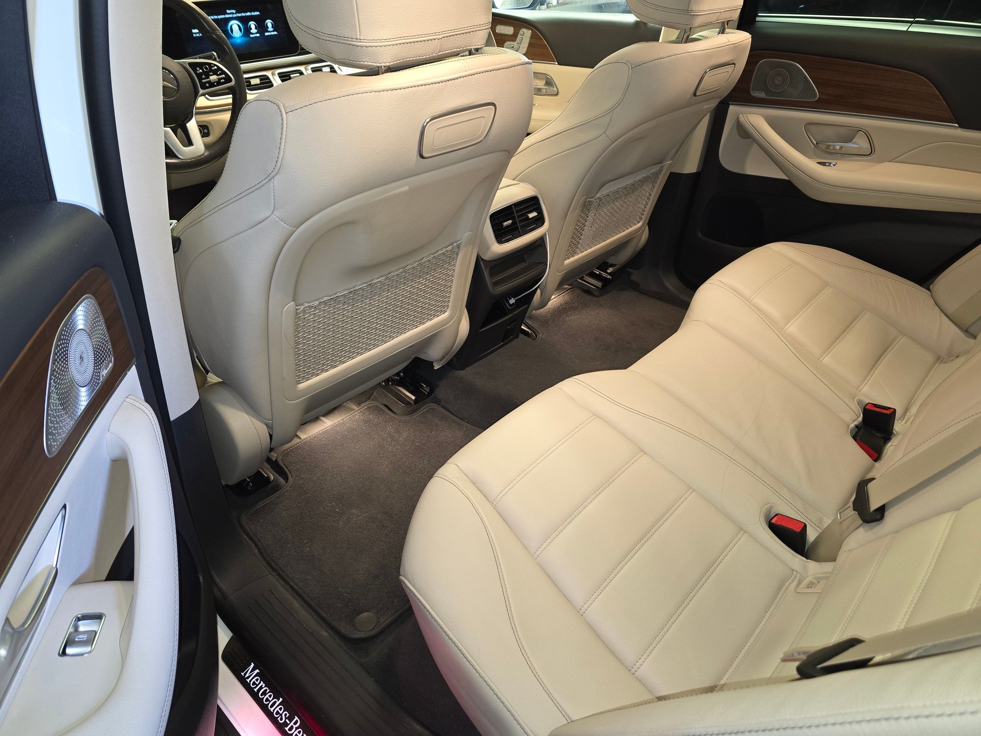 2020 Mercedes-Benz GLE450 - FS: 2020 Mercedes GLE 450 4matic Has Mercedes extended warranty until March 2026 - Used - VIN 4JGFB5KB8LA218665 - 64,229 Miles - 6 cyl - AWD - SUV - White - Dix Hills, NY 11746, United States