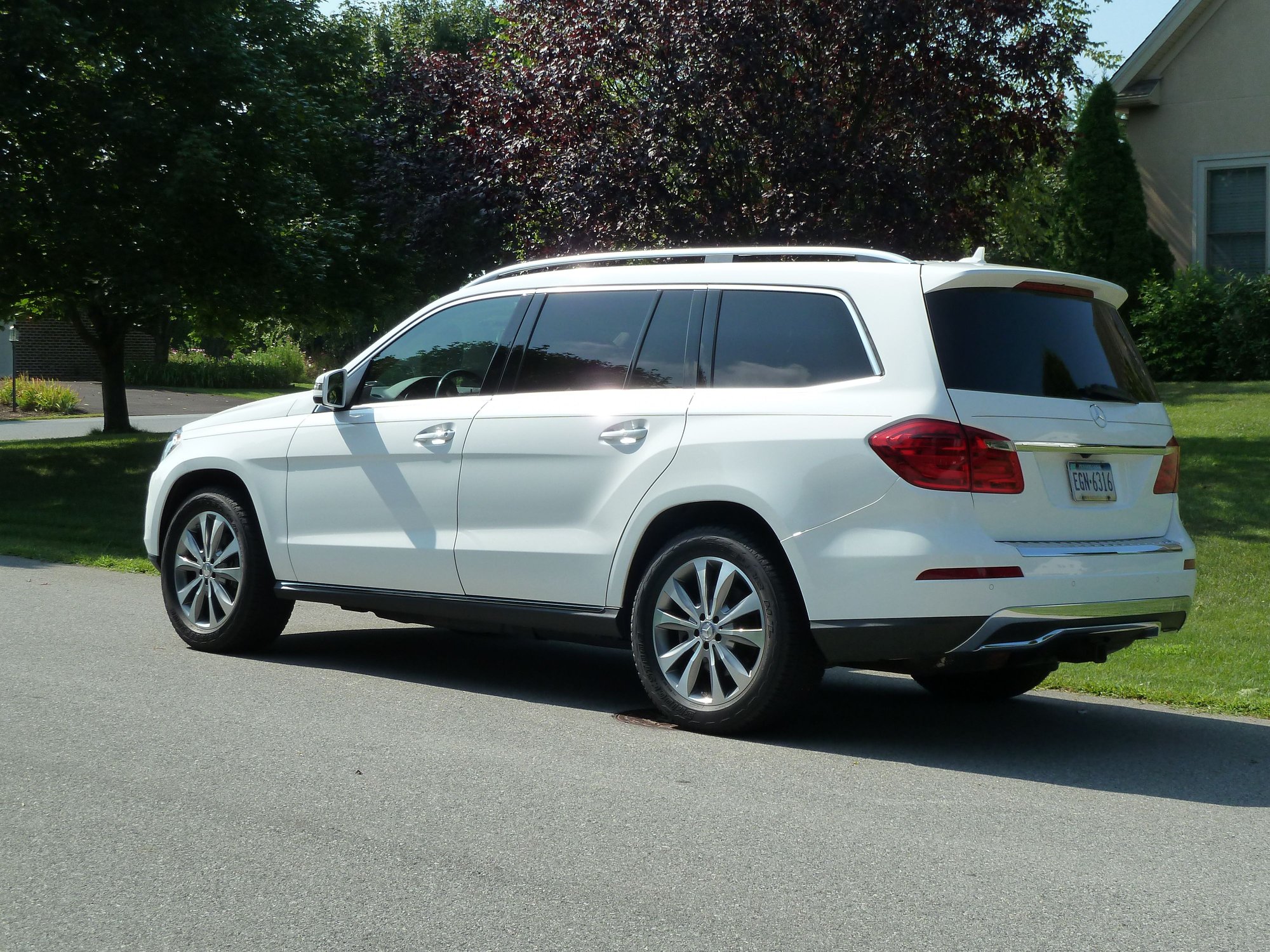 2014 Mercedes-Benz GL350 - 2014 GL350 BLUETEC W/MERCEDES BENZ FACTORY EXTENDED WARRANTY - Used - VIN 4JGDF2EE0EA408690 - 71,125 Miles - 6 cyl - AWD - Automatic - SUV - White - Emmaus, PA 18049, United States