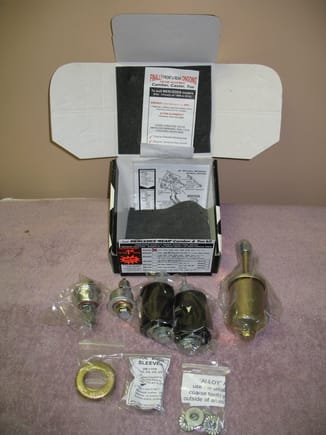 KMAC Kit with extractor, Camber bushings and Toe bushings.