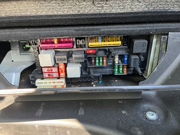 Rear fuse box