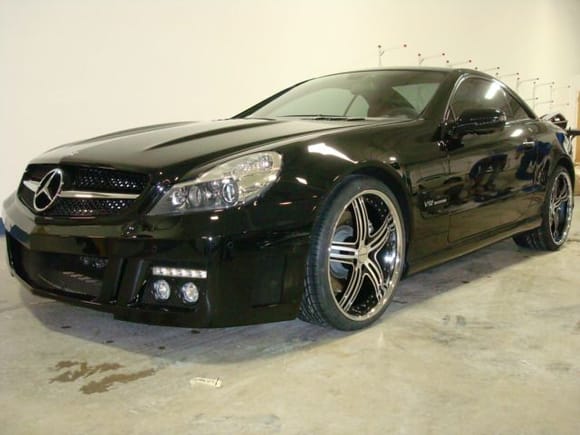 BRABUS Front Bumper with 20&quot; WALD M13F wheels and custom painted front grill, hood grills, and fender vents