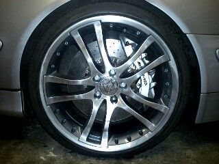 E55 brakes in 19in wheel.