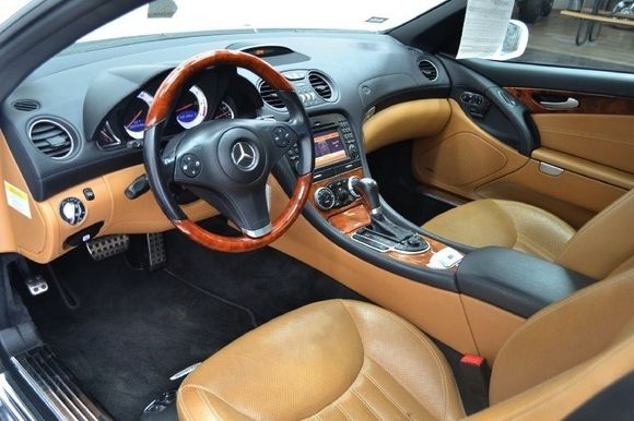 SL550 interior