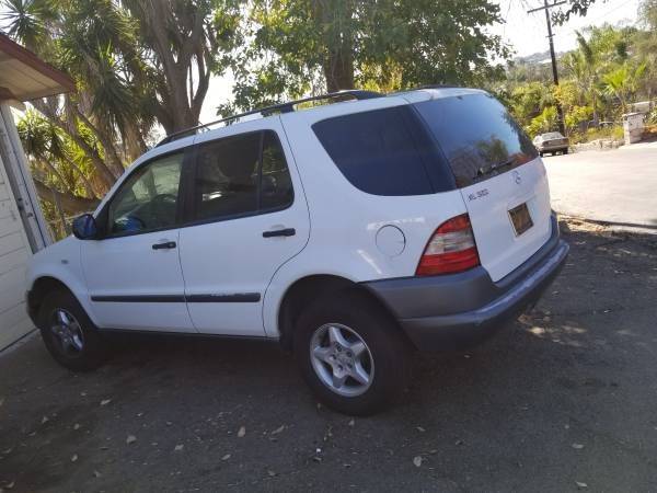 1998 Mercedes-Benz ML320 - 98 ML320 with Low Miles - Used - VIN 4JGAB54E9WA004645 - 137,743 Miles - 6 cyl - AWD - Automatic - SUV - White - Escondido, CA 92025, United States