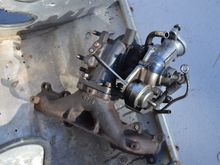 IHI VJ20 Turbo and Manifold. No shaft play.