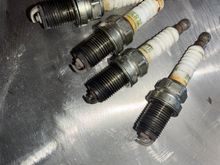 4321 left to right, cyl 2 is the no compression