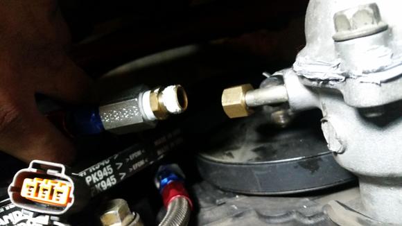 So this is a nifty thing about todd/thirdgens setup that I bought. Everything uses compression fittings. You have to cut a few things for coolant, but it works really well.