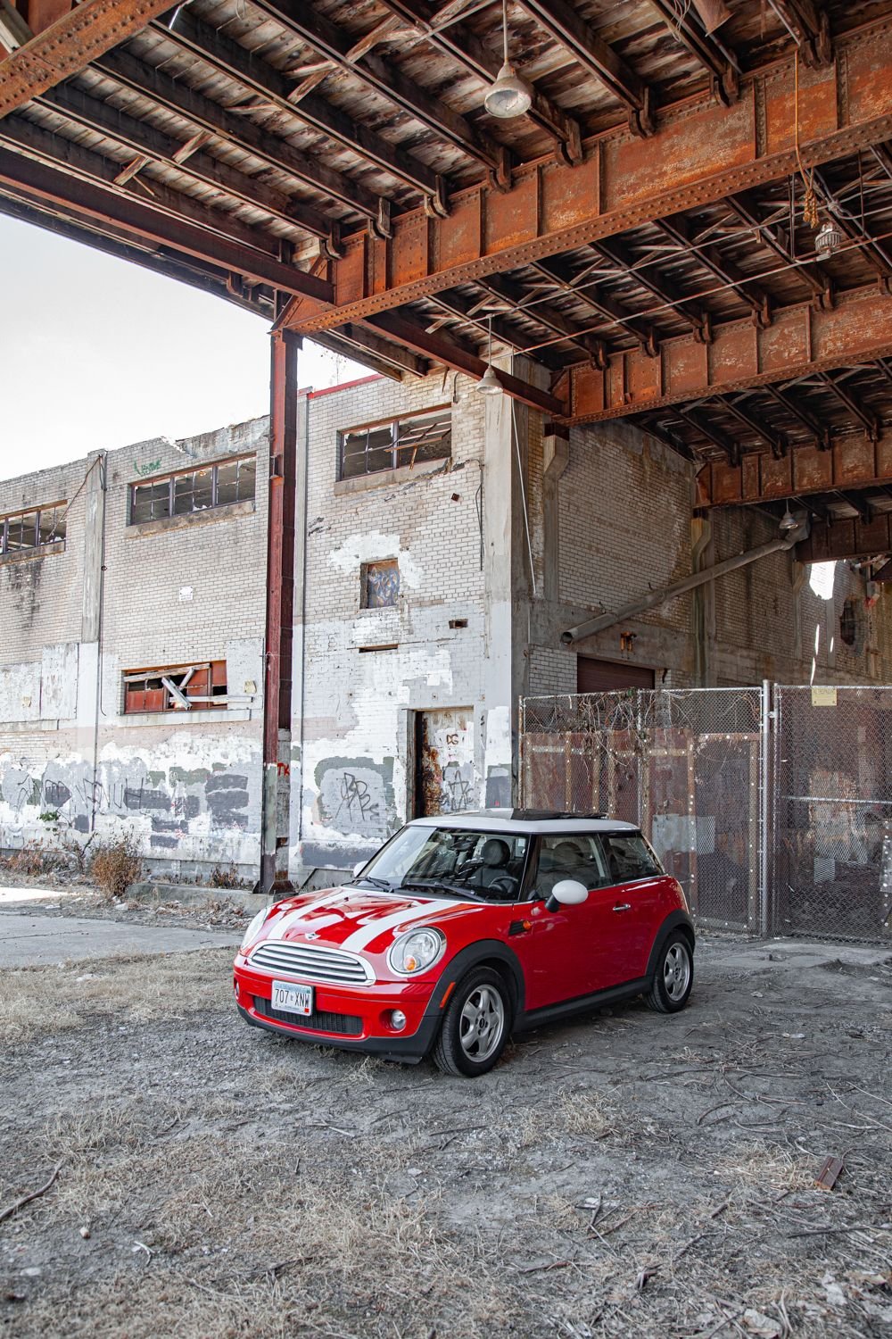 2009 Mini R56: "Mk II" Mini Hatch/Hardtop range - 2009 MINI Cooper Hardtop 6-speed - Used - VIN WMWMF33589TU72691 - 83,812 Miles - 4 cyl - 2WD - Manual - Hatchback - Red - Minneapolis, MN 55405, United States
