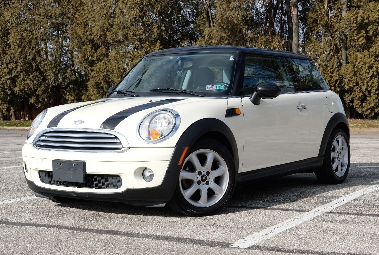 2010 Mini R56: "Mk II" Mini Hatch/Hardtop range - Manual Pepper White R56 outside Philadelphia - Used - VIN WMWMF3C51ATU79471 - 84,216 Miles - 4 cyl - 2WD - Manual - Hatchback - White - Havertown, PA 19083, United States