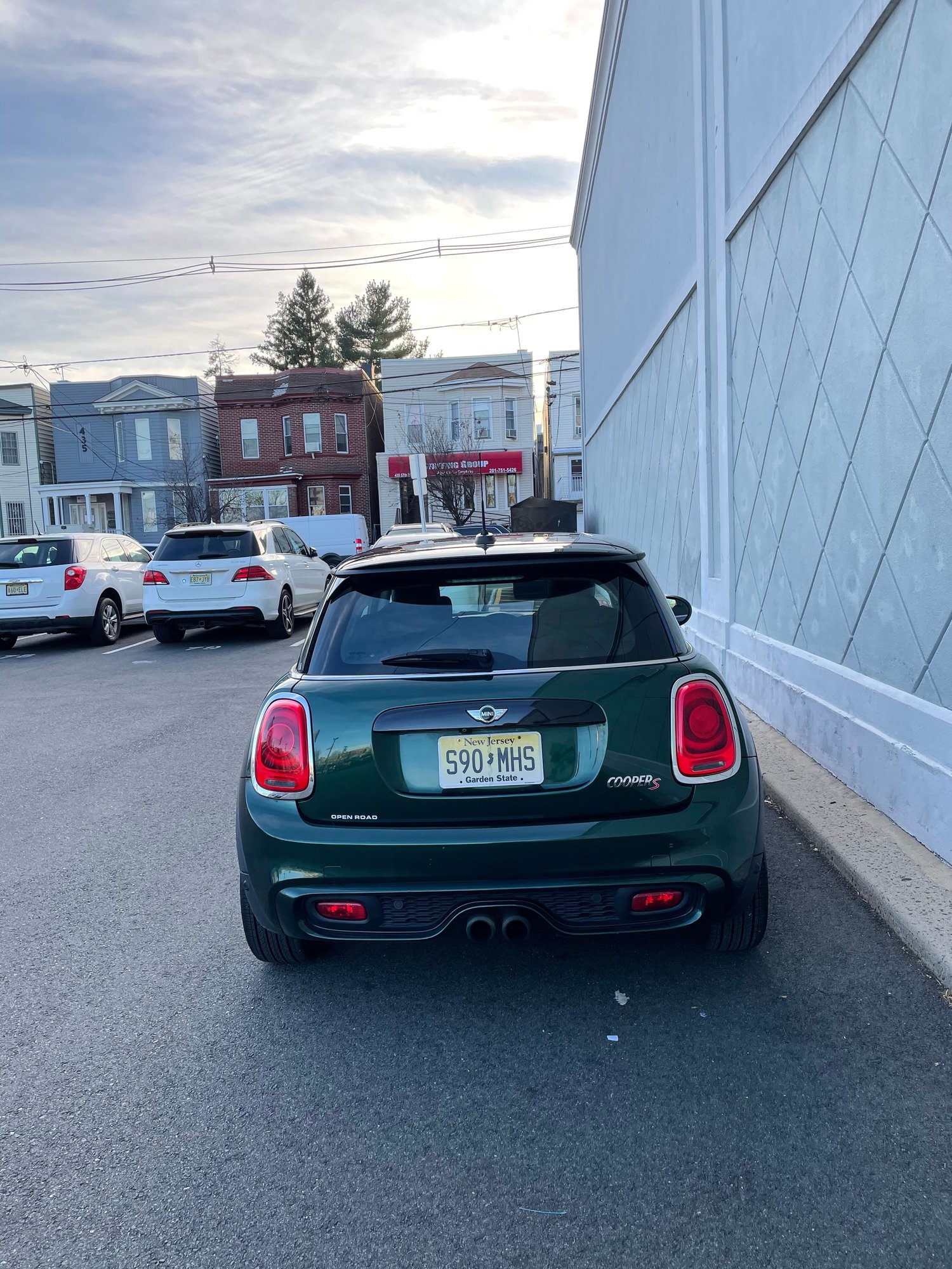 2015 Mini F56: Mini Hatch/Hardtop - 15� Hardtop S British Green - Used - VIN WMWXP7C56F2A37920 - 36,348 Miles - 4 cyl - Hatchback - Other - West New York, NJ 07093, United States