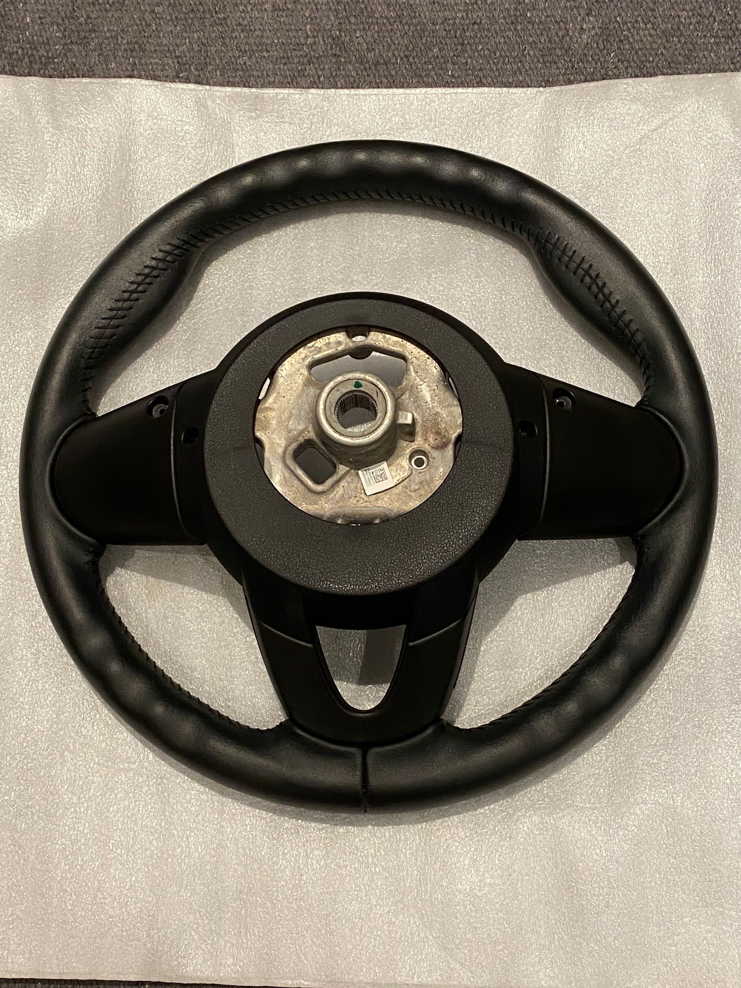 Interior/Upholstery - OEM Steering Wheel for F-Series - Used - 2015 to 2021 Mini All Models - Montreal, QC H4X1G8, Canada