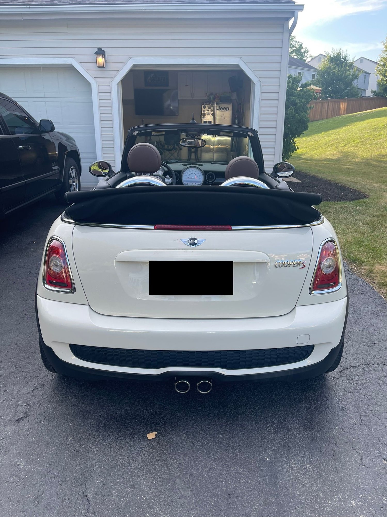 2010 Mini R57: "Mk II" Mini Convertible - 2010 MINI Cooper S Convertible Low Miles - Used - VIN WMWMS3C54ATY08675 - 47,779 Miles - 4 cyl - 2WD - Automatic - Convertible - White - Greensburg, PA 15601, United States