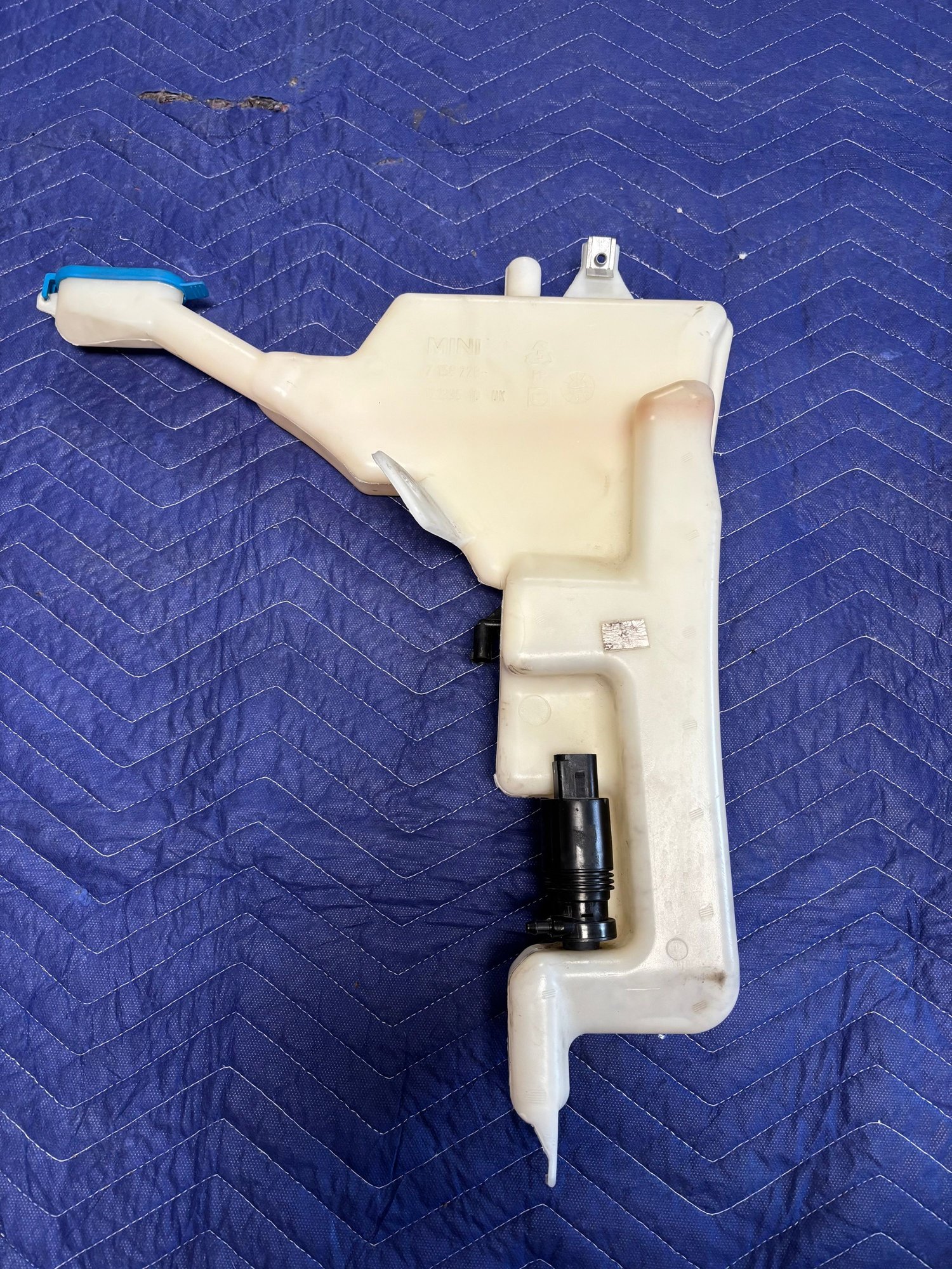 Miscellaneous - GENUINE MINI Windshield  Cleaning Device Kit - Used - -1 to 2027  All Models - Cedar Park, TX 78641, United States