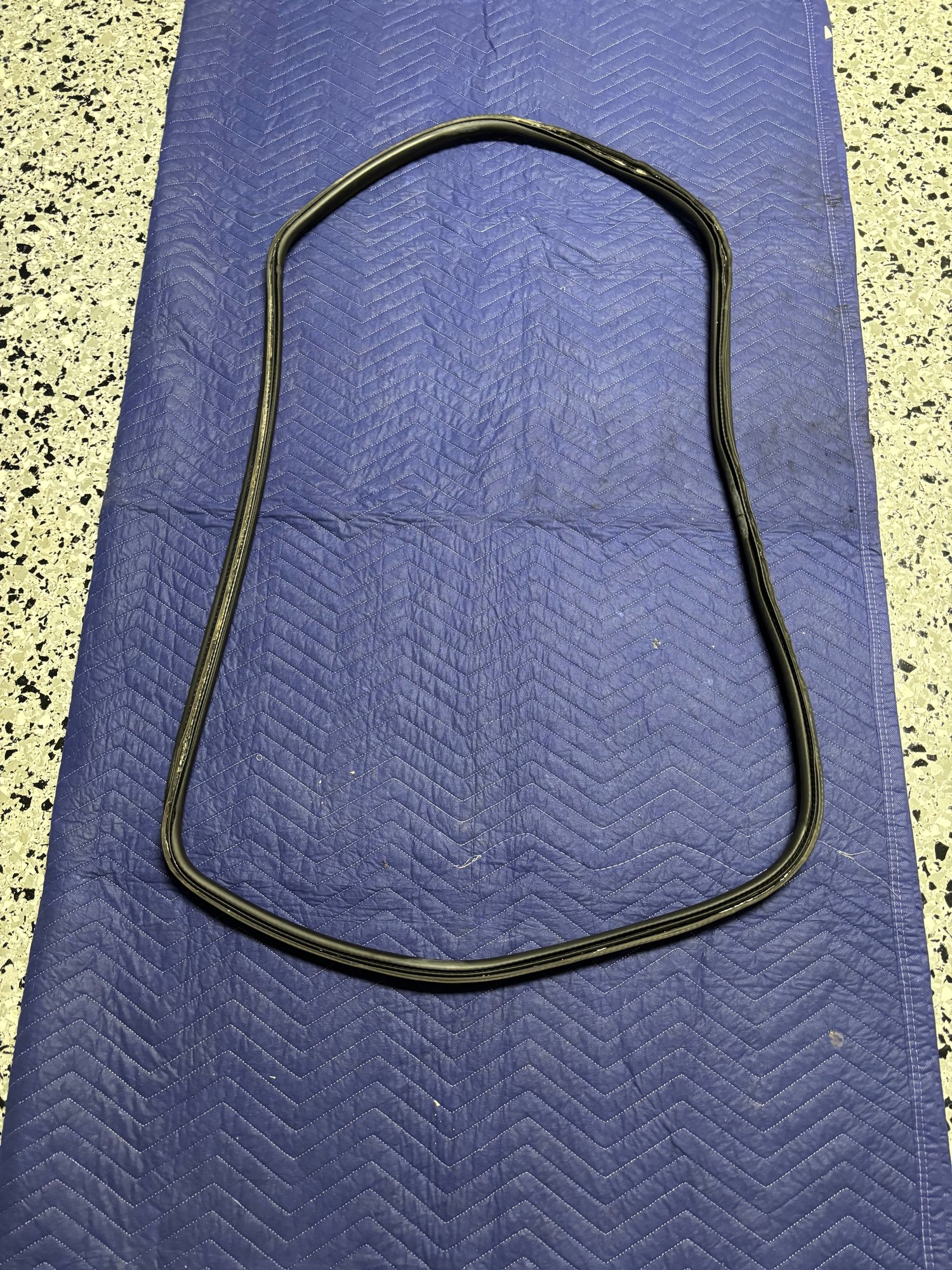 Miscellaneous - GENUINE MINI Trunk Lid / Cowl Seals - Used - 2002 to 2011 Mini Cooper - Cedar Park, TX 78641, United States