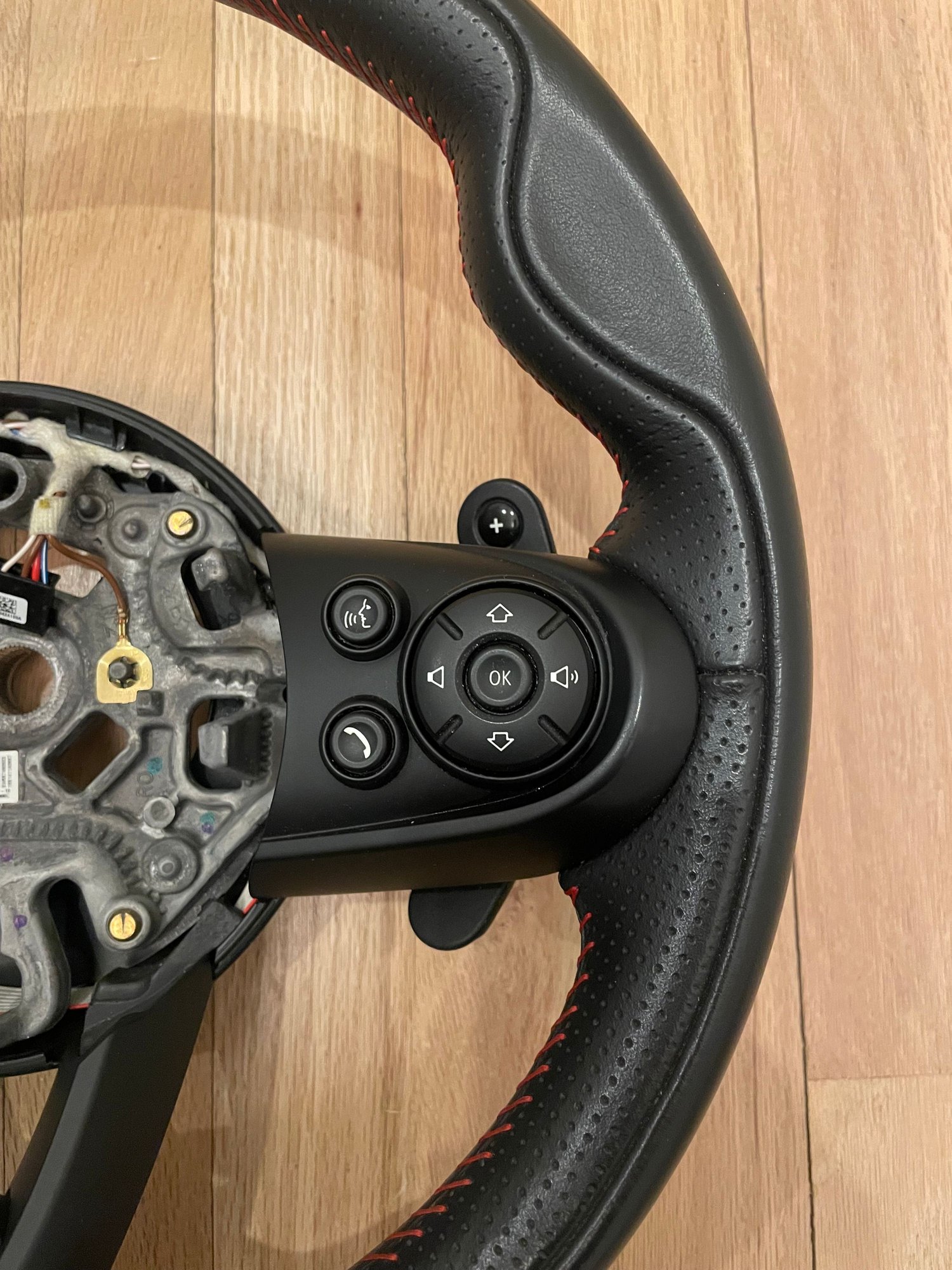 Steering/Suspension - Mini JCW Steering Wheel with paddle shifters 2015+ - Used - 2015 to 2024 Mini All Models - Beacon, NY 12508, United States