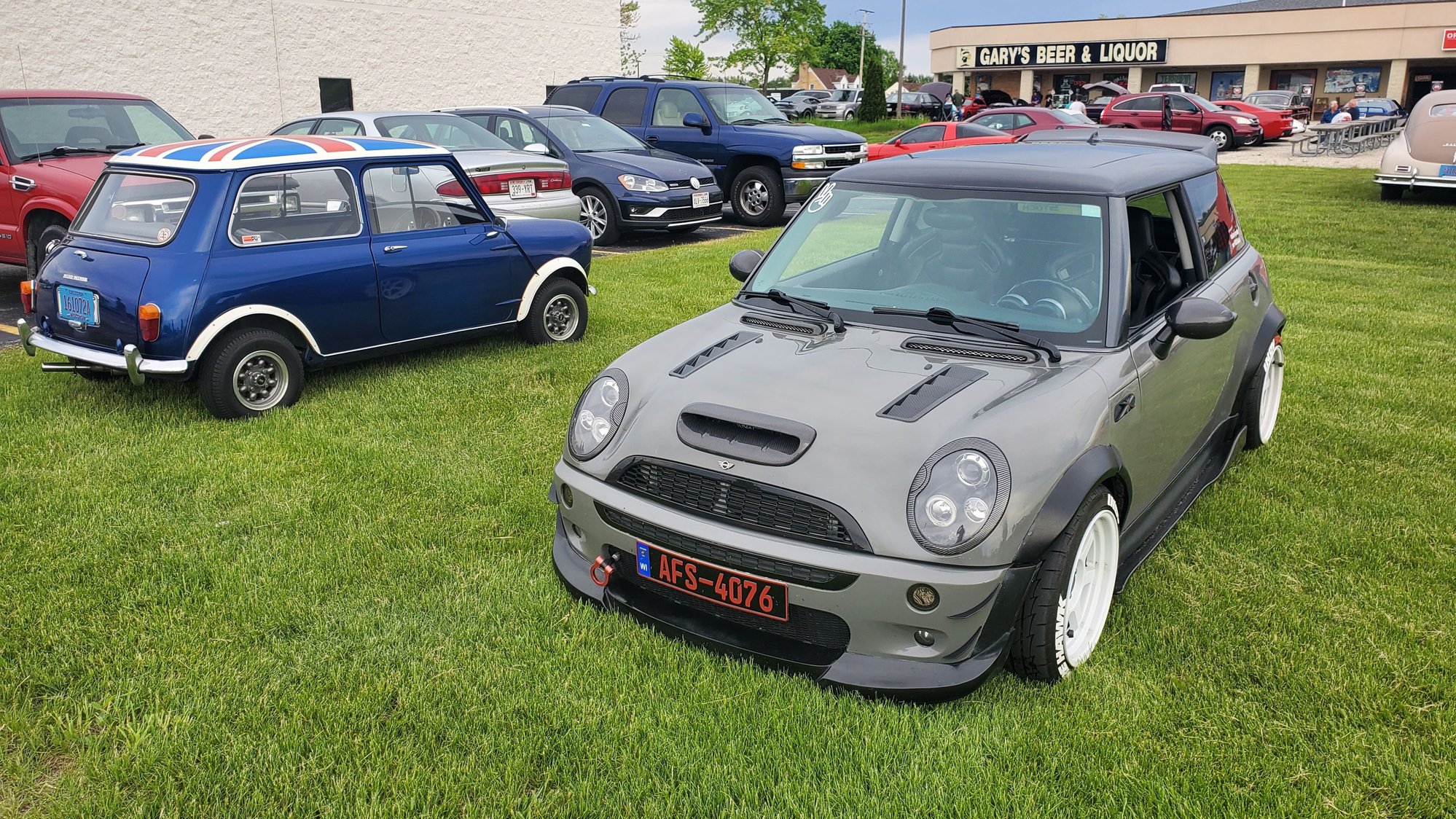 2004 Mini R53: "Mk I" Mini Cooper S - Dang near FULLY built r53 wtt for r56 , possibly would sell - Used - VIN WMWRE33464td81317 - 219,000 Miles - 4 cyl - 2WD - Manual - Hatchback - Other - Oakcreek, WI 53154, United States