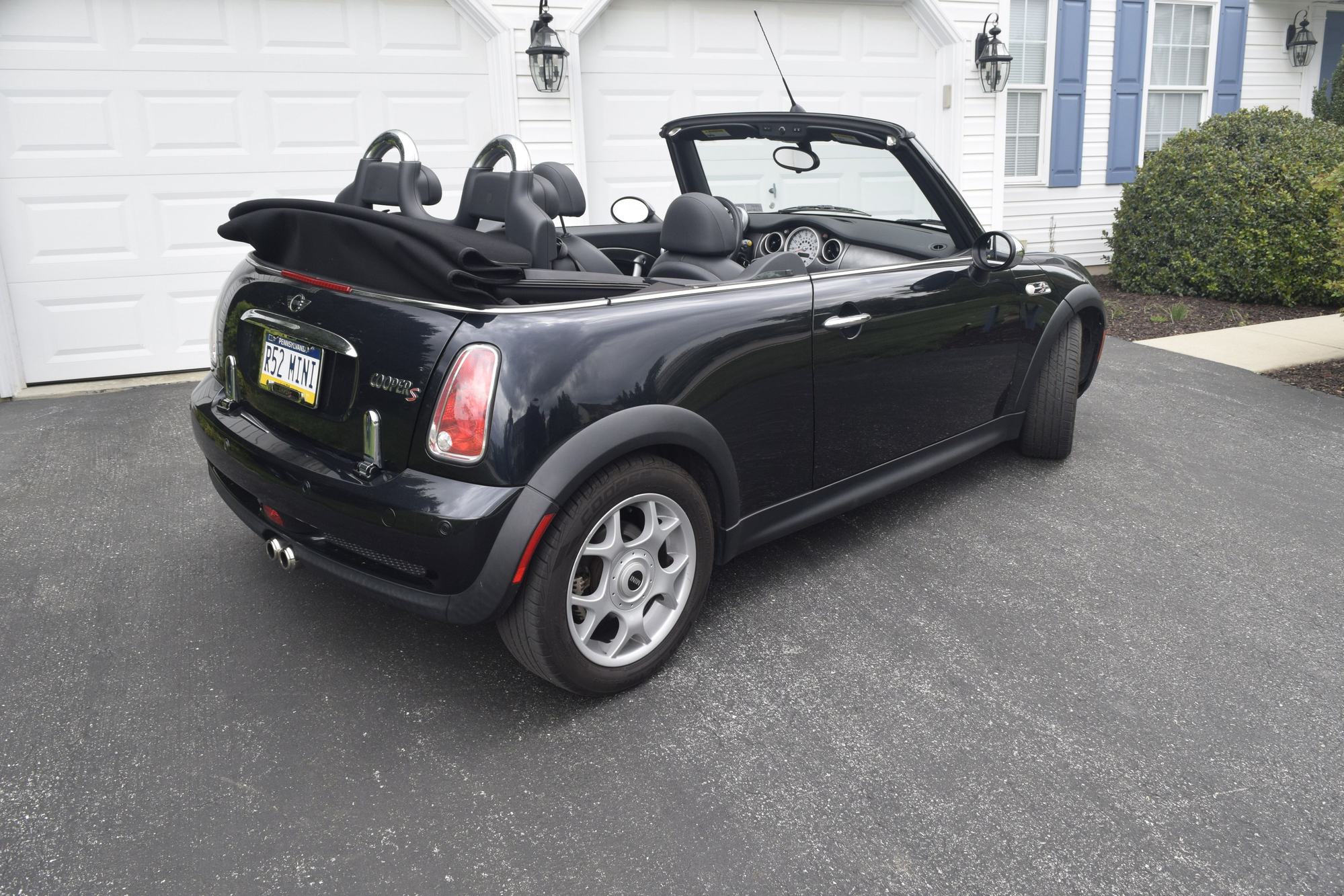2006 Mini R52: "Mk I" Mini Convertible - 2006 R52 MINI Cooper S Manual with 23,000 miles - Used - VIN WMWRH33576TF88172 - 22,600 Miles - 4 cyl - 2WD - Manual - Convertible - Black - New Freedom, PA 17349, United States