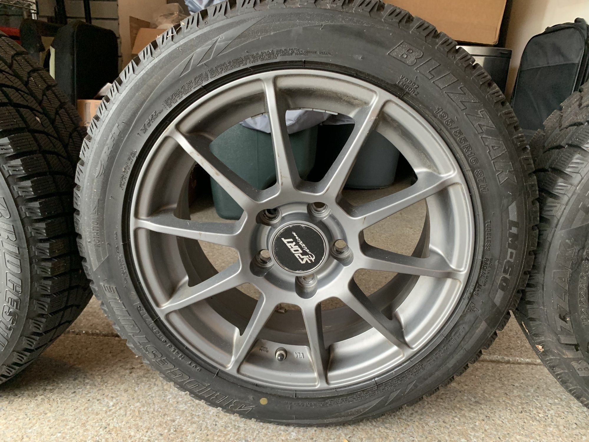 Wheels and Tires/Axles - Snow Tire and Wheel set with TPMS F55 F56 - Used - 2014 to 2022 Mini F56: Mini Hatch/Hardtop - 2014 to 2022 Mini F55: 5-door Hatch - Germantown, MD 20874, United States