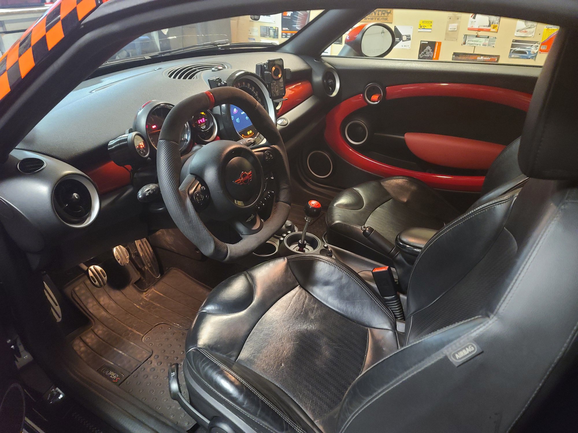 2013 Mini R58: Coupe - HEAVILY MODIFIED R58 w.t.t for F56 JCW - Used - VIN Wmwsx9c5od655194 - 150,000 Miles - 4 cyl - 2WD - Manual - Coupe - Black - Greenfield, WI 53221, United States
