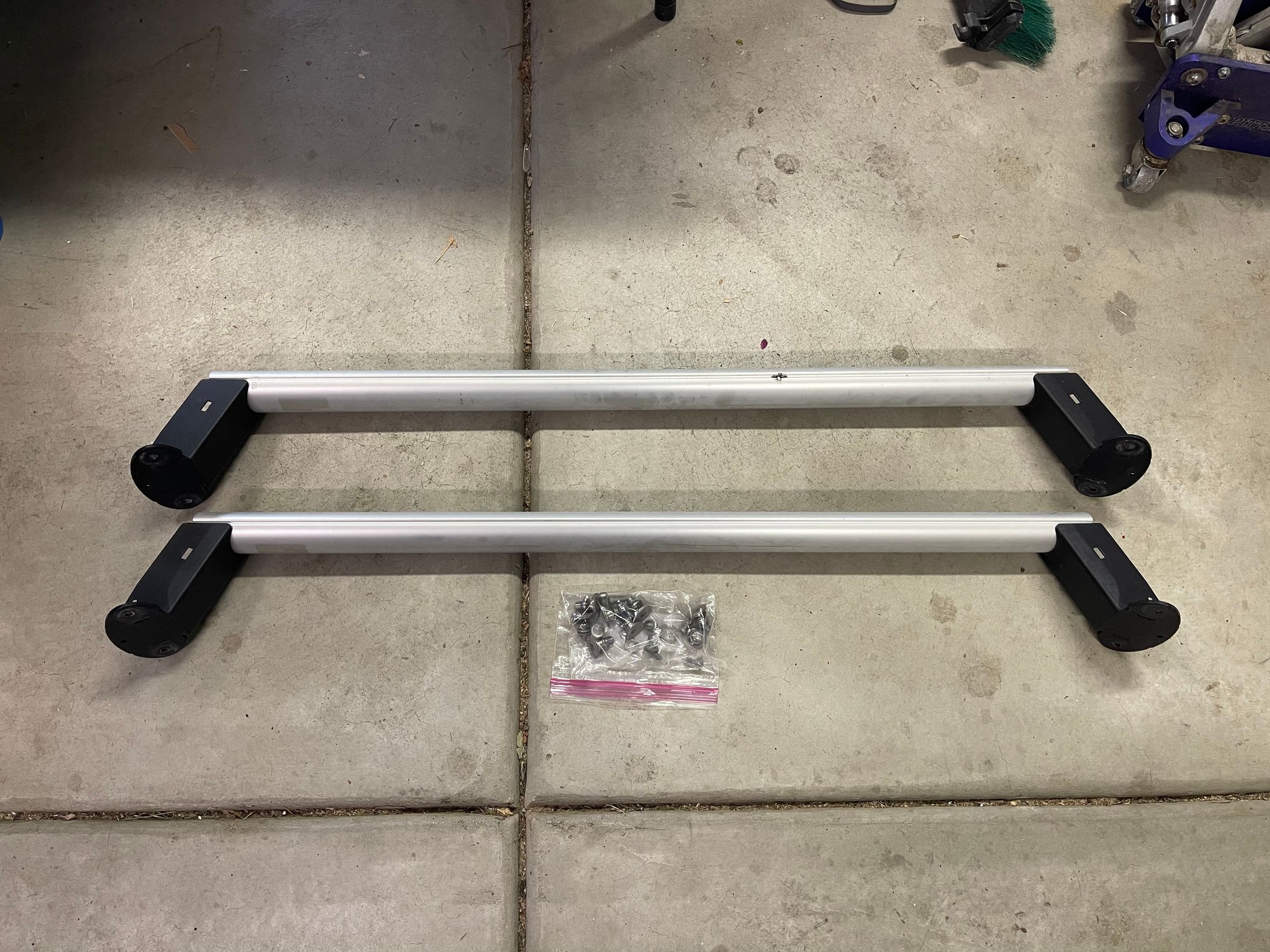 Exterior Body Parts - R50/R53 Mini OEM Roof Racks/Hardware - Used - 2002 to 2006 Mini Cooper - Clearfield, UT 84015, United States
